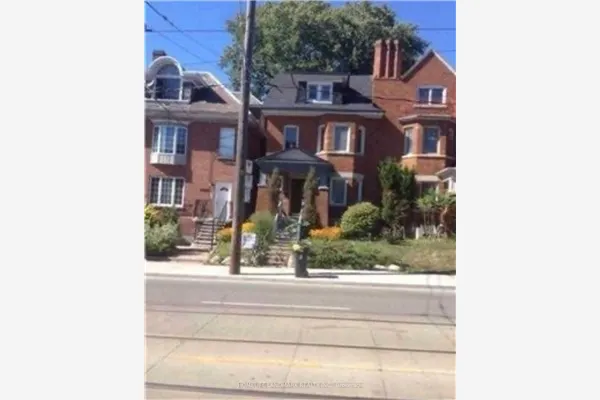 1492 King Street W, #bsmt