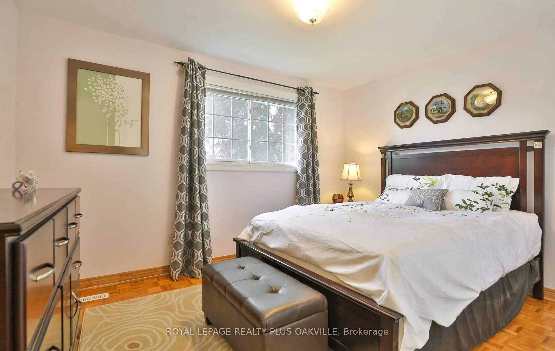 2100 Waycross Crescent