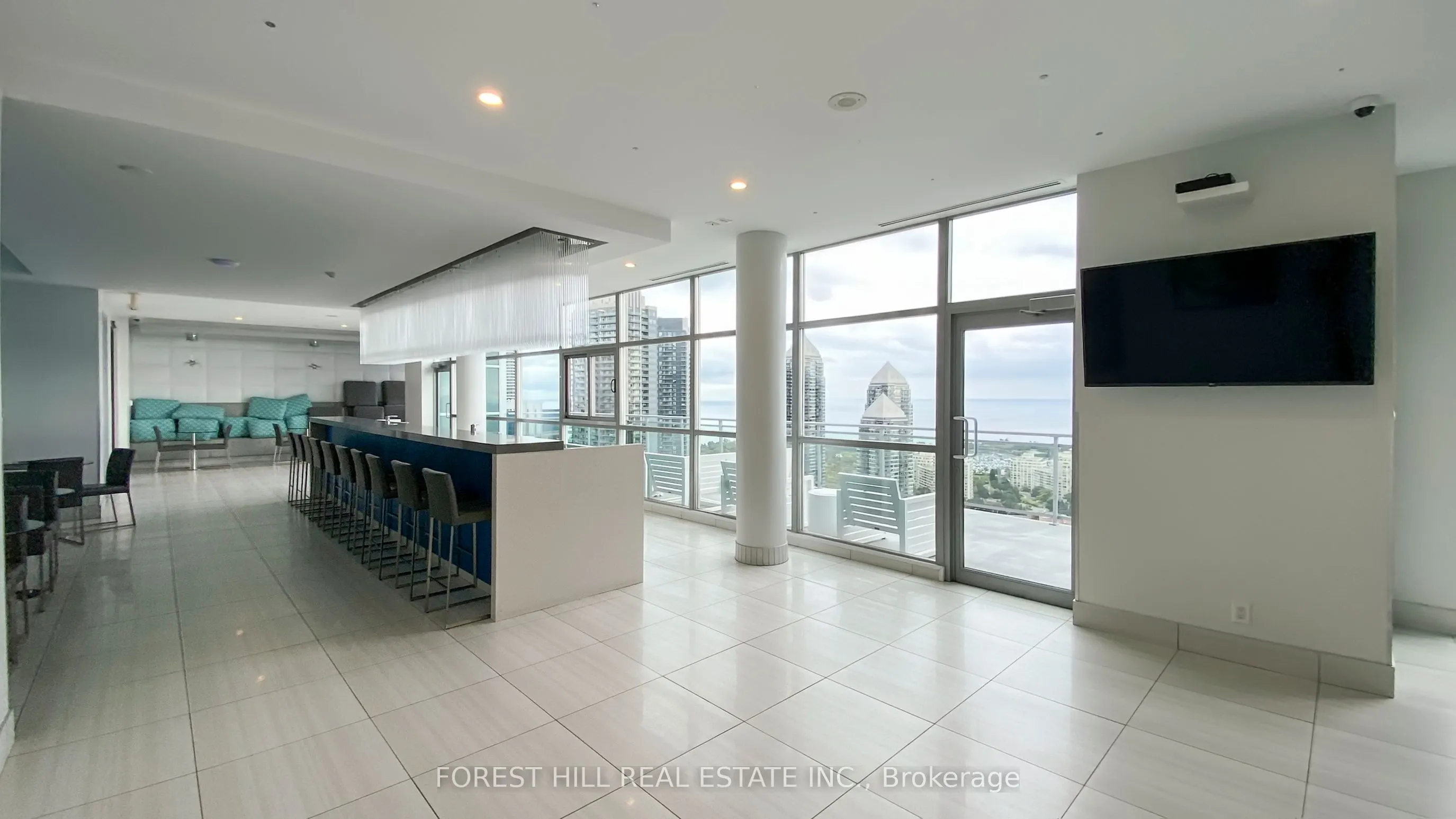 165 Legion Road N, #434