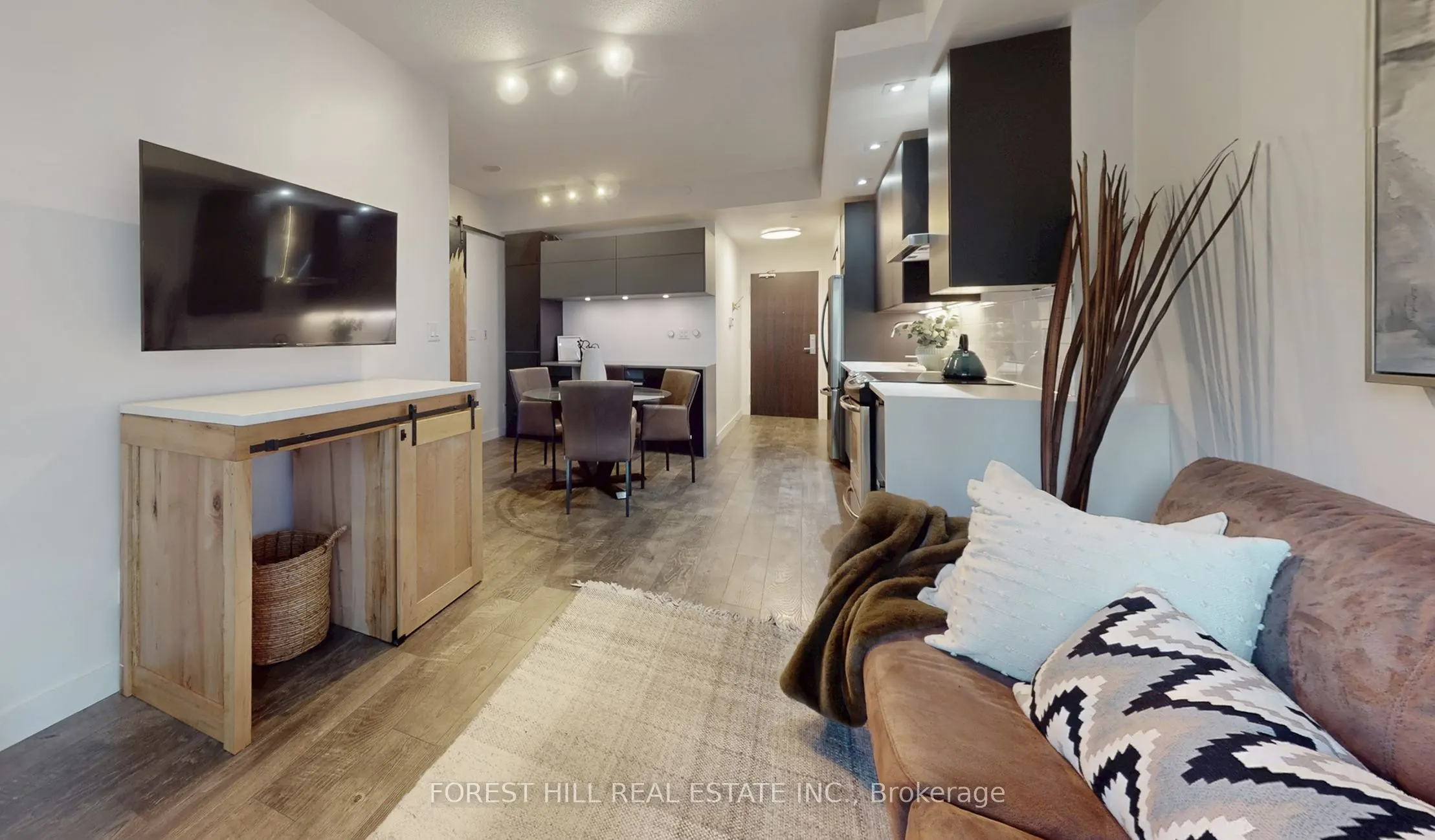 165 Legion Road N, #434