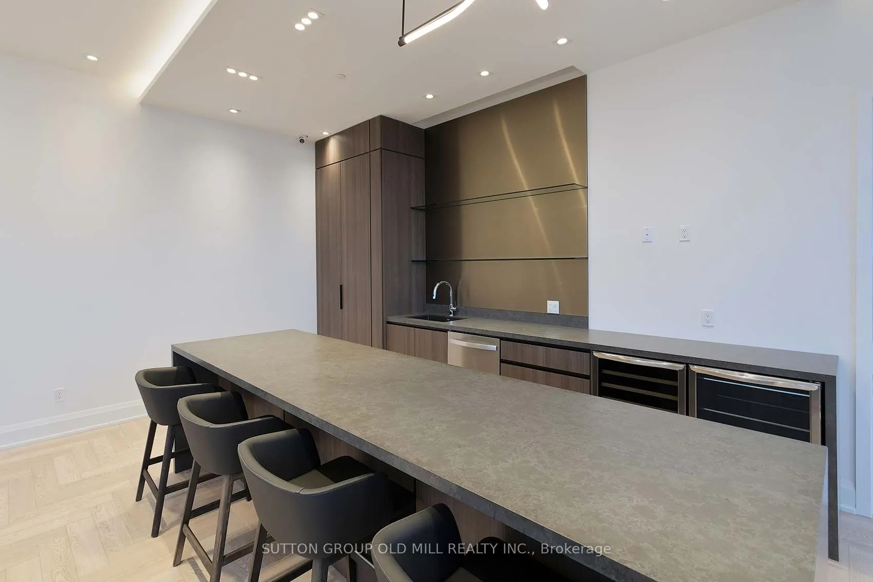 1035 Southdown Road, #308