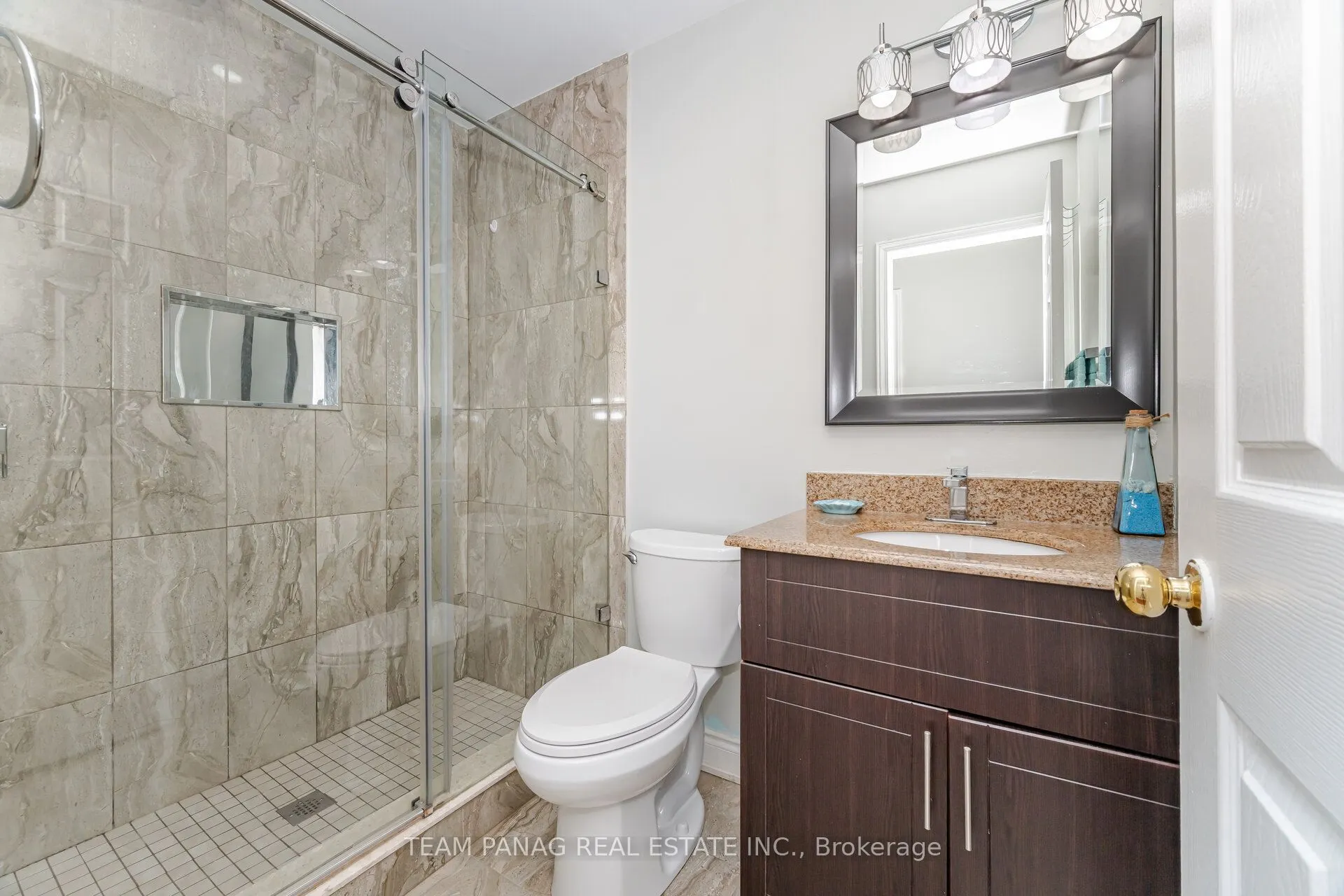 19 Mount Fuji Crescent