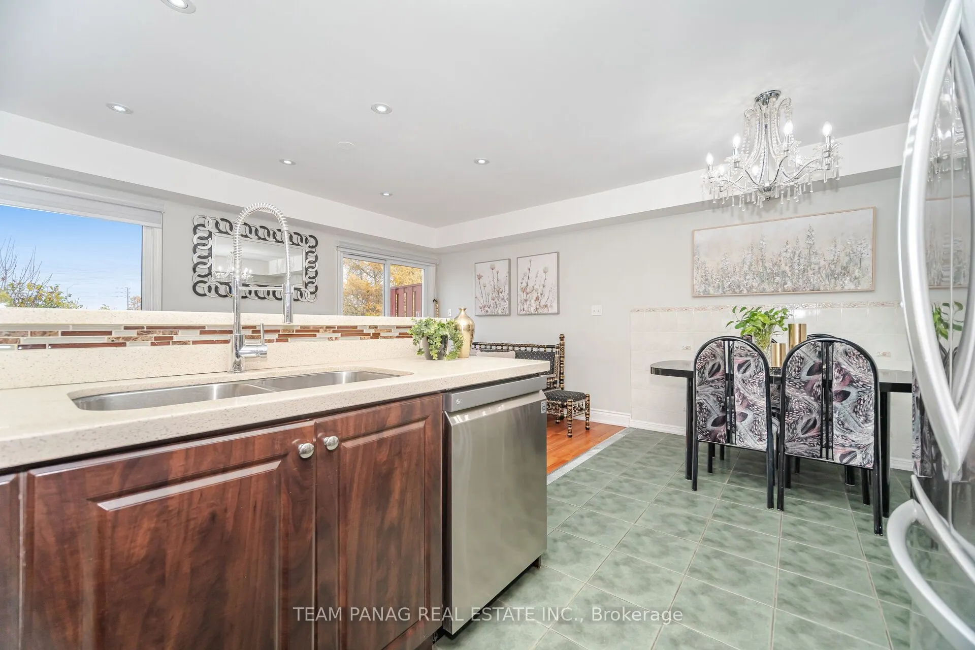 19 Mount Fuji Crescent