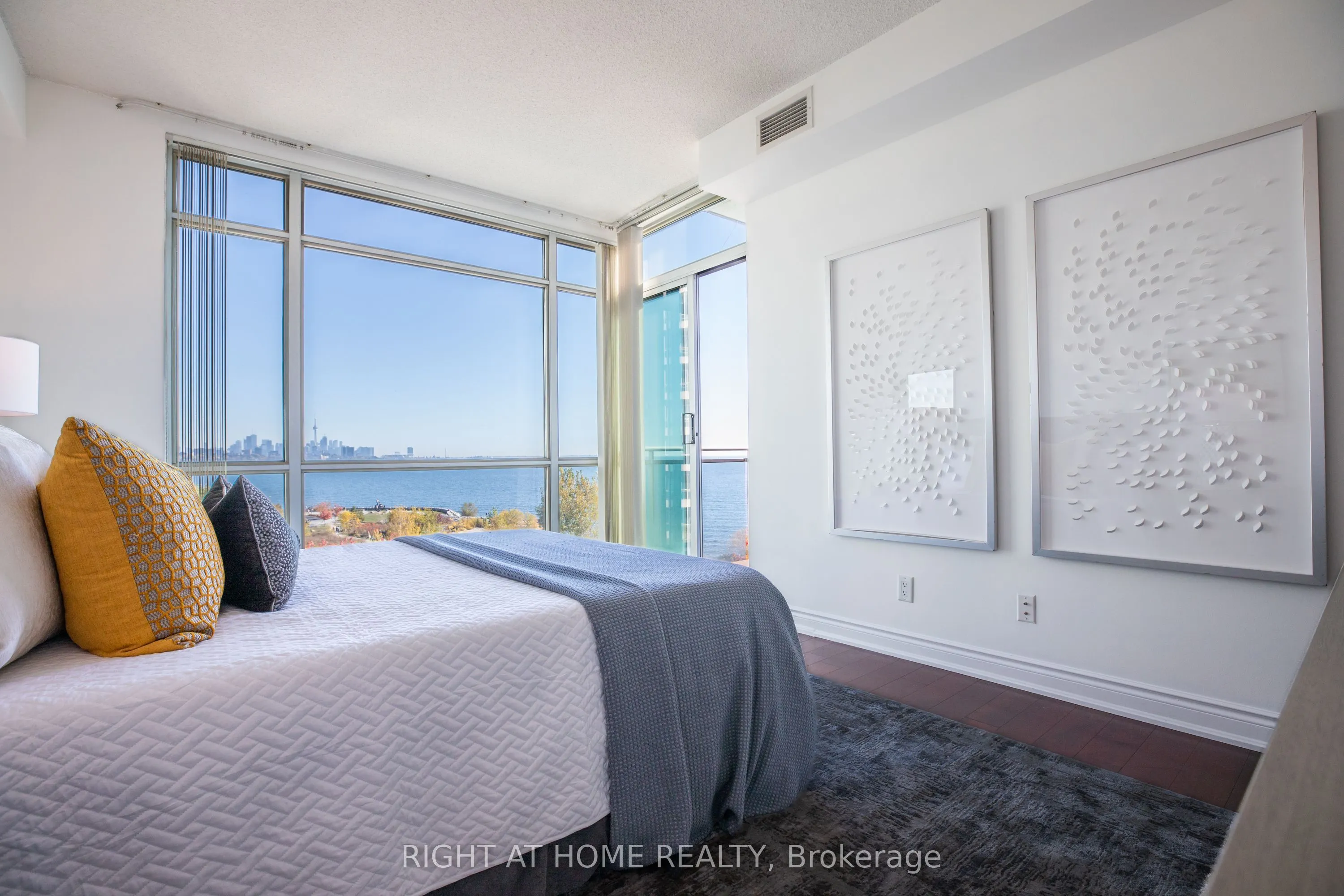 5 Marine Parade Drive, #605