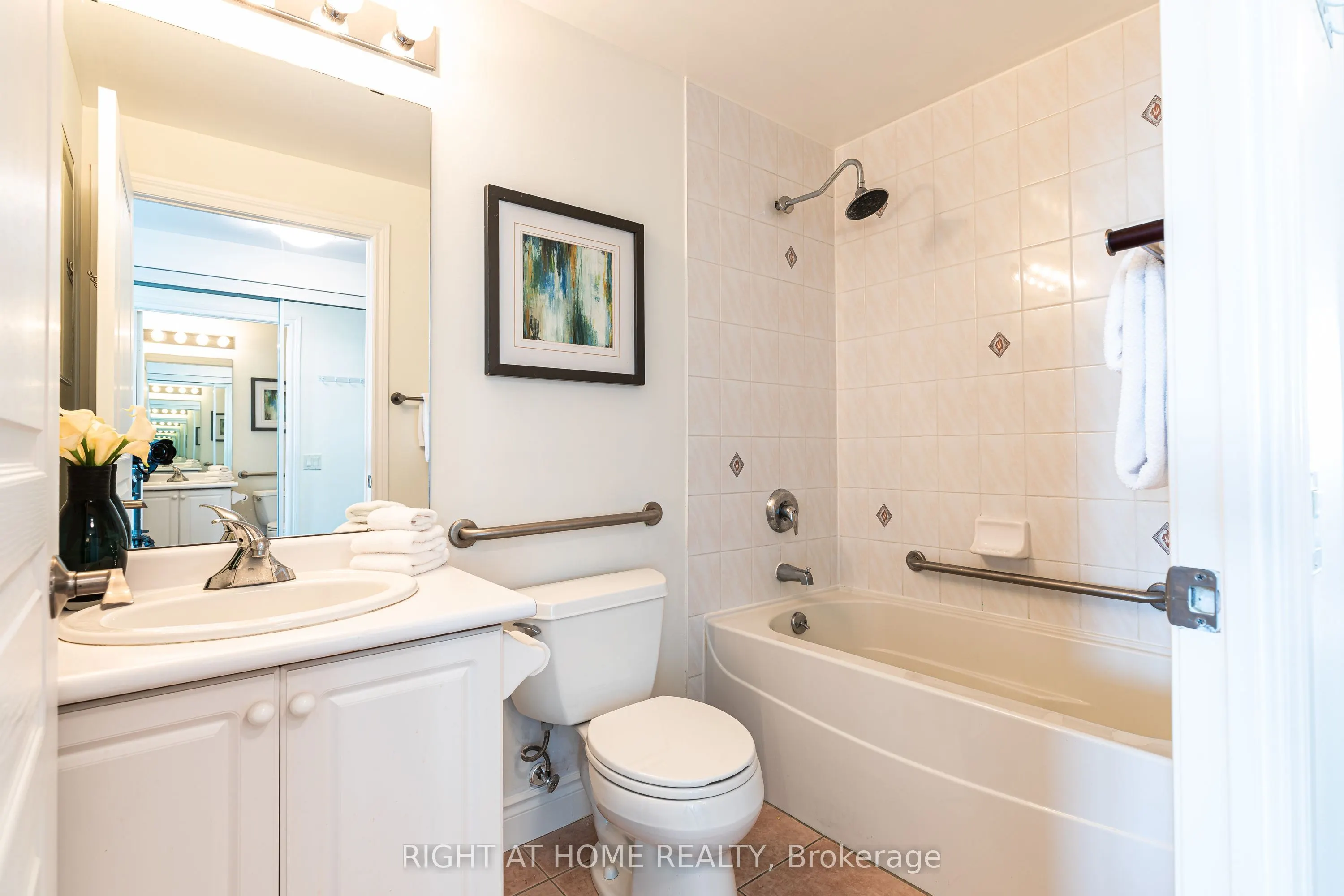 5 Marine Parade Drive, #605