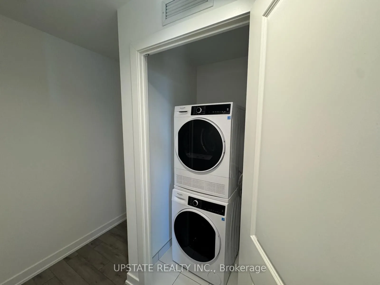 15 Skyridge Drive, #322