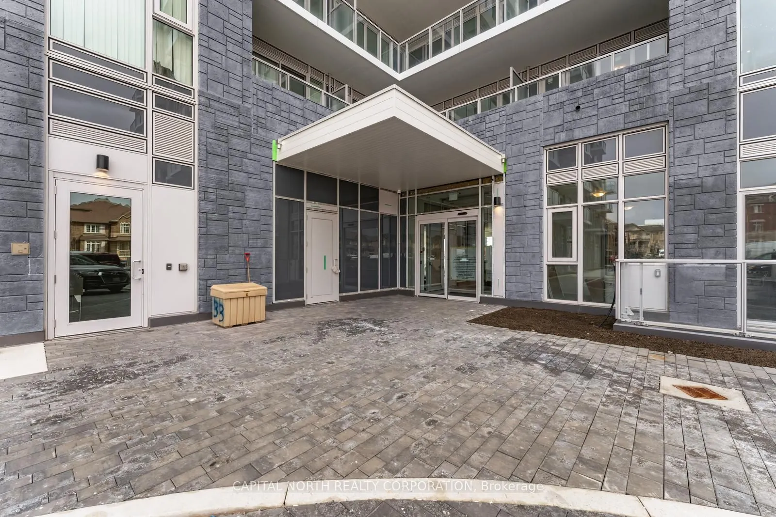 412 Silver Maple Road, #422