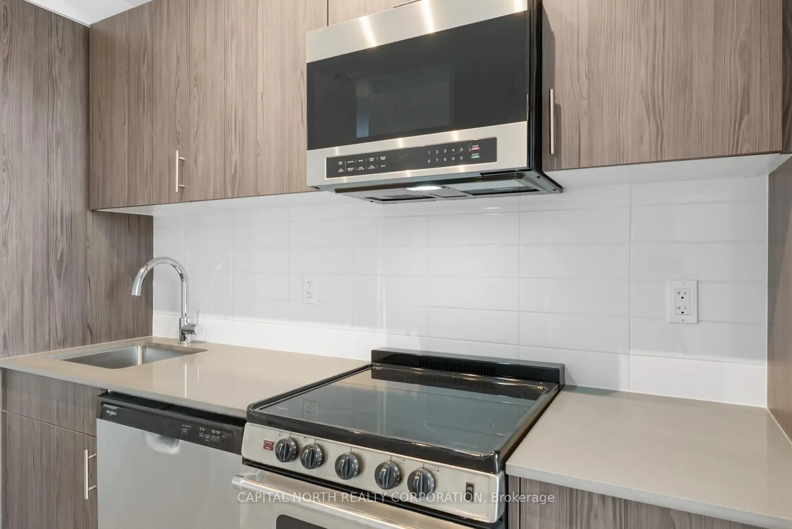 412 Silver Maple Road, #422