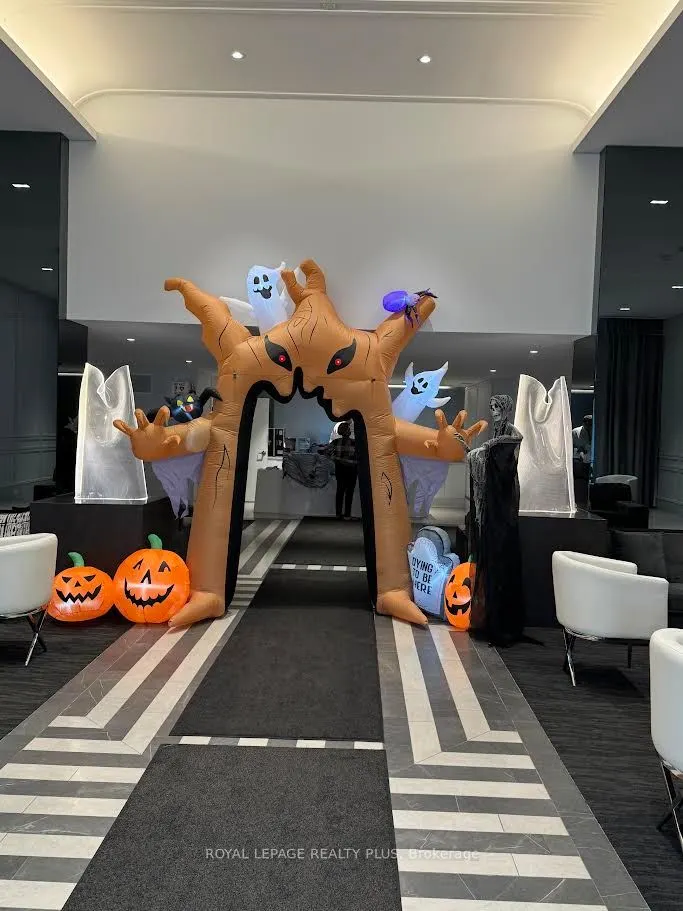 30 Gibbs Road, #2803