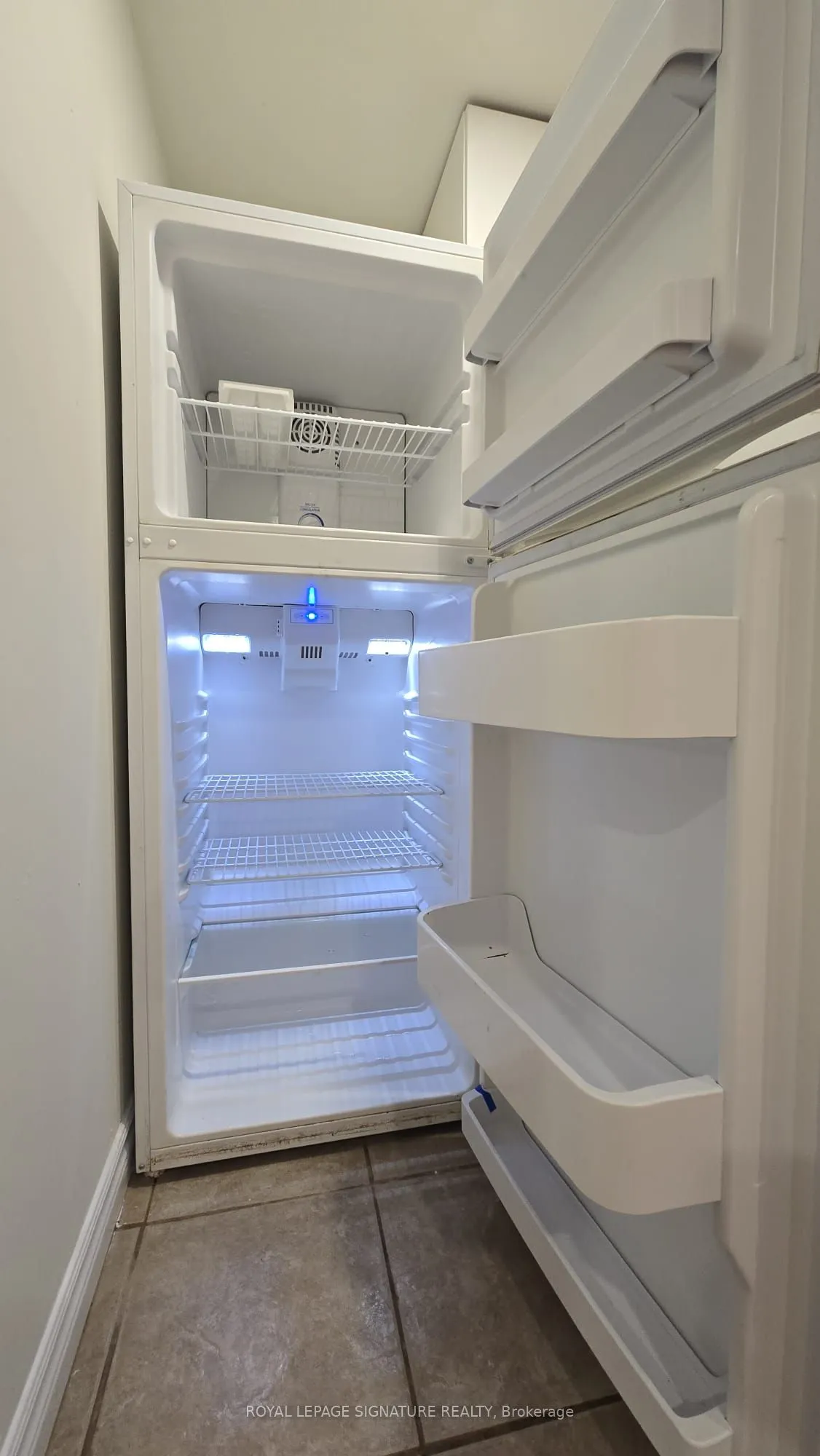 3661 Lakeshore Boulevard W, #Lower #3