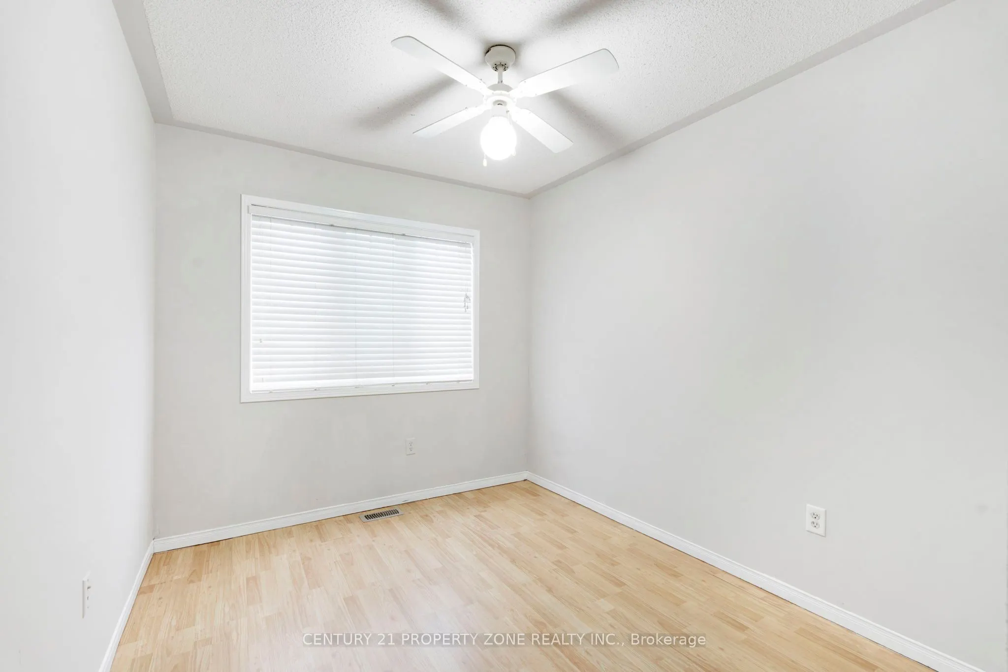 42 Mossgrove Crescent