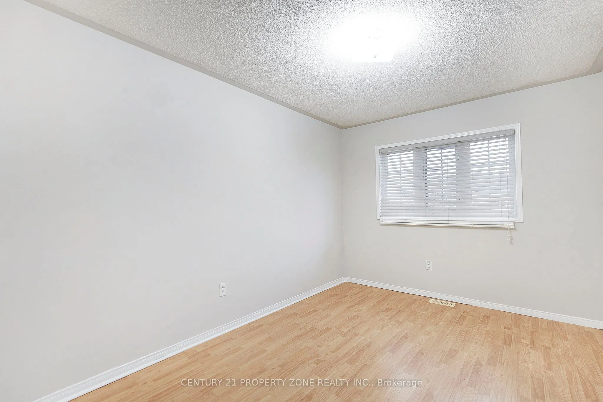 42 Mossgrove Crescent