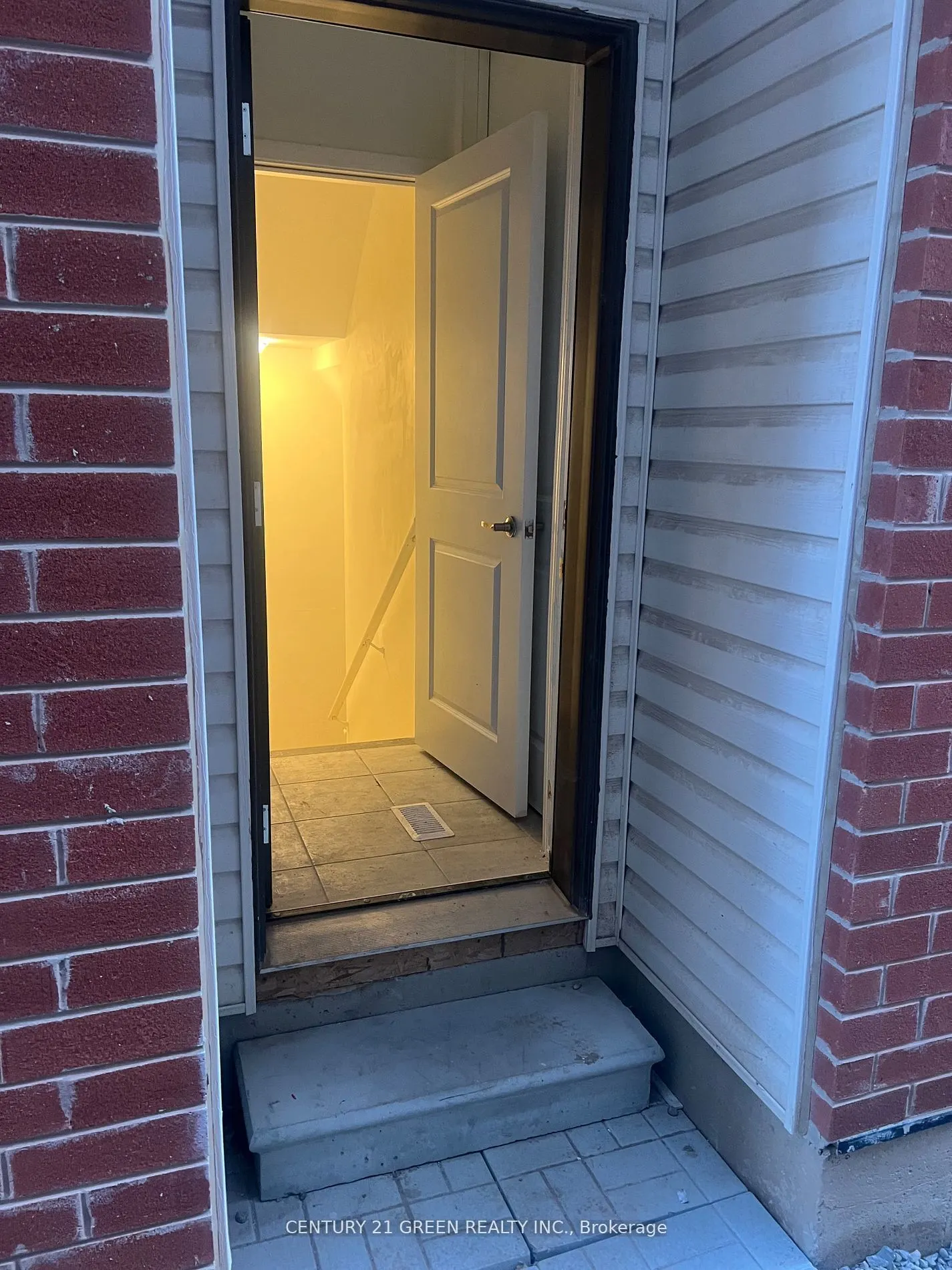 1713 Whitlock Avenue, #Basement