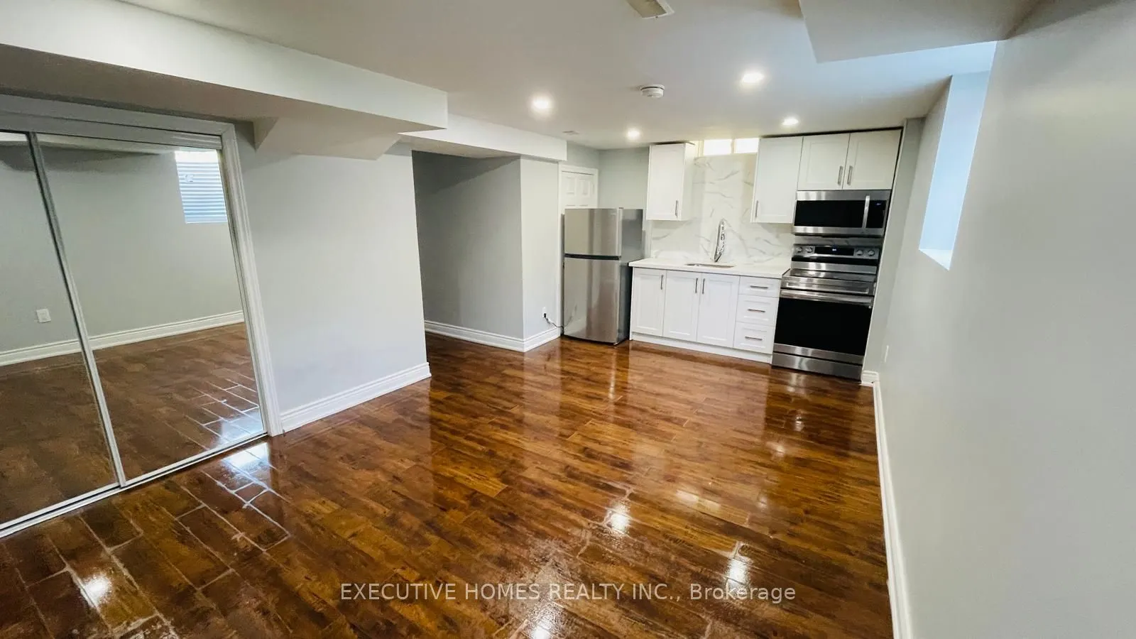 4789 Colombo Crescent, #Basement