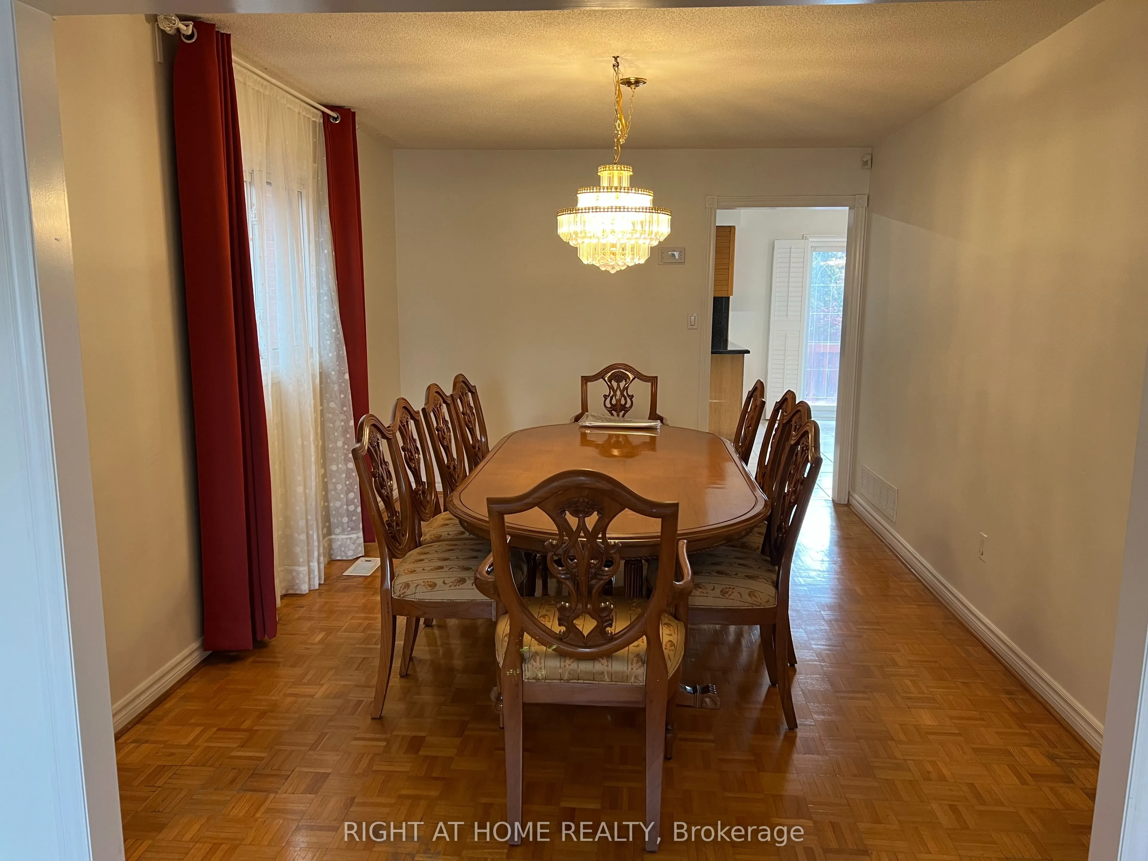 5191 Guildwood Way, #Upper portion