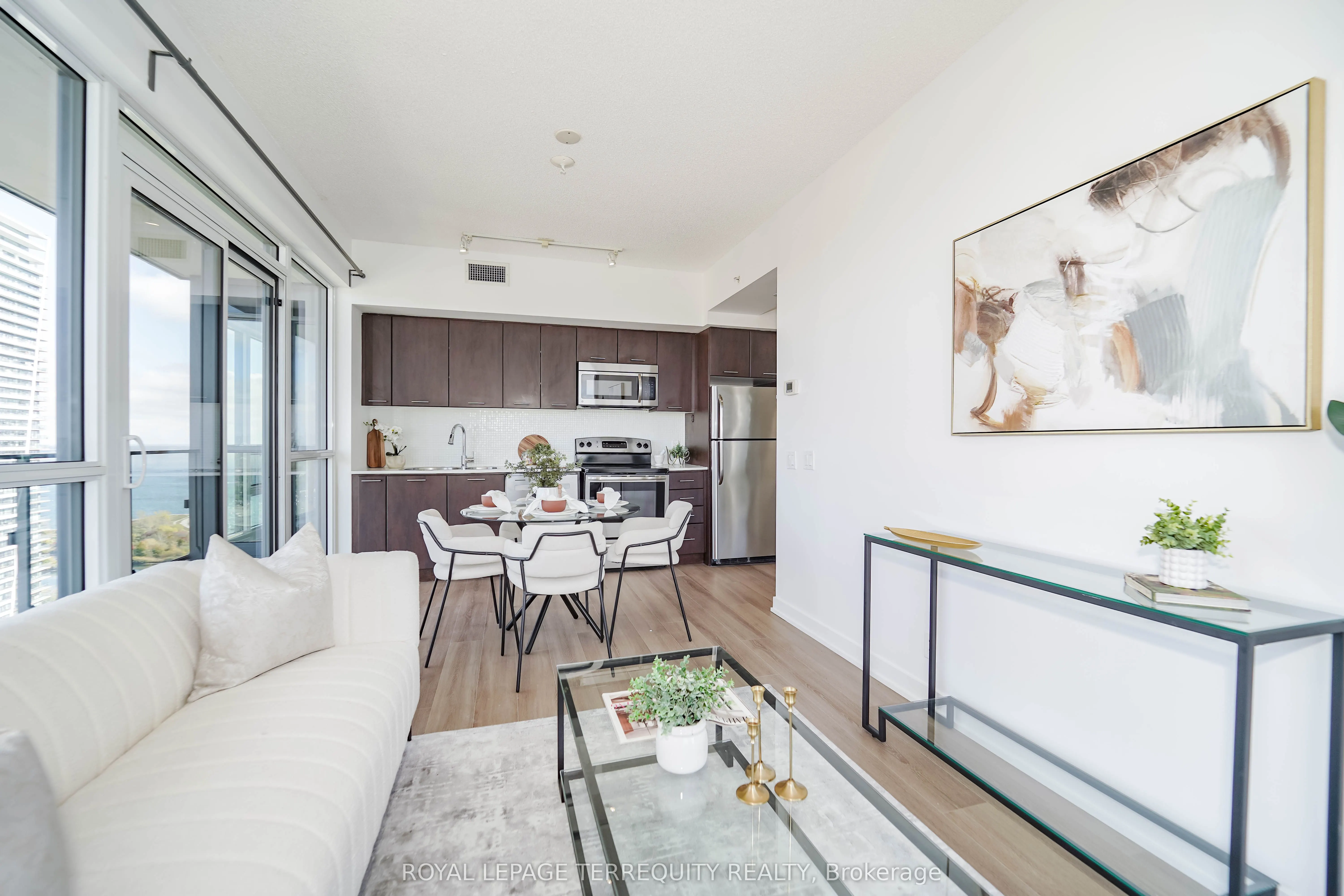 2200 Lakeshore Boulevard W, #4007