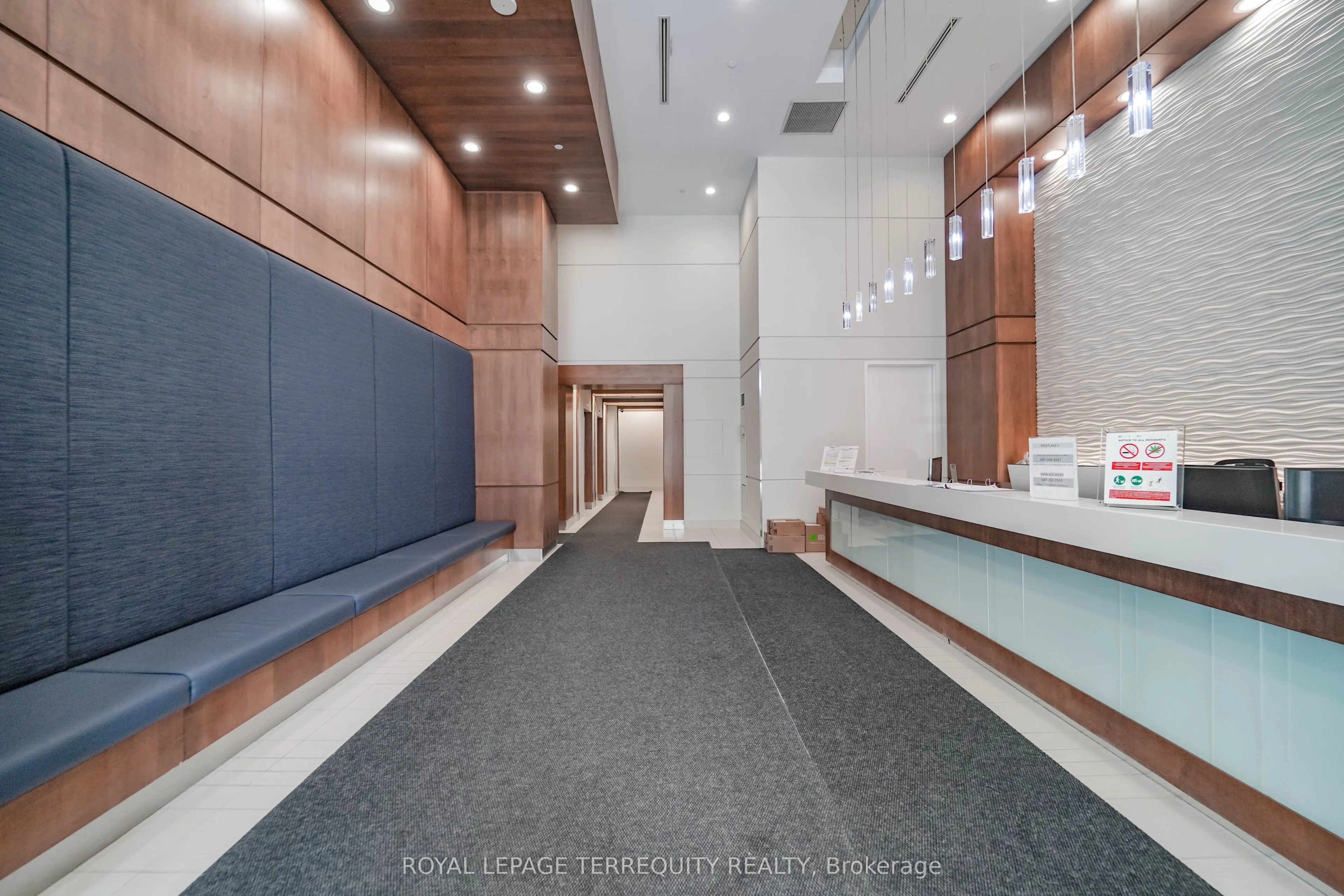 2200 Lakeshore Boulevard W, #4007