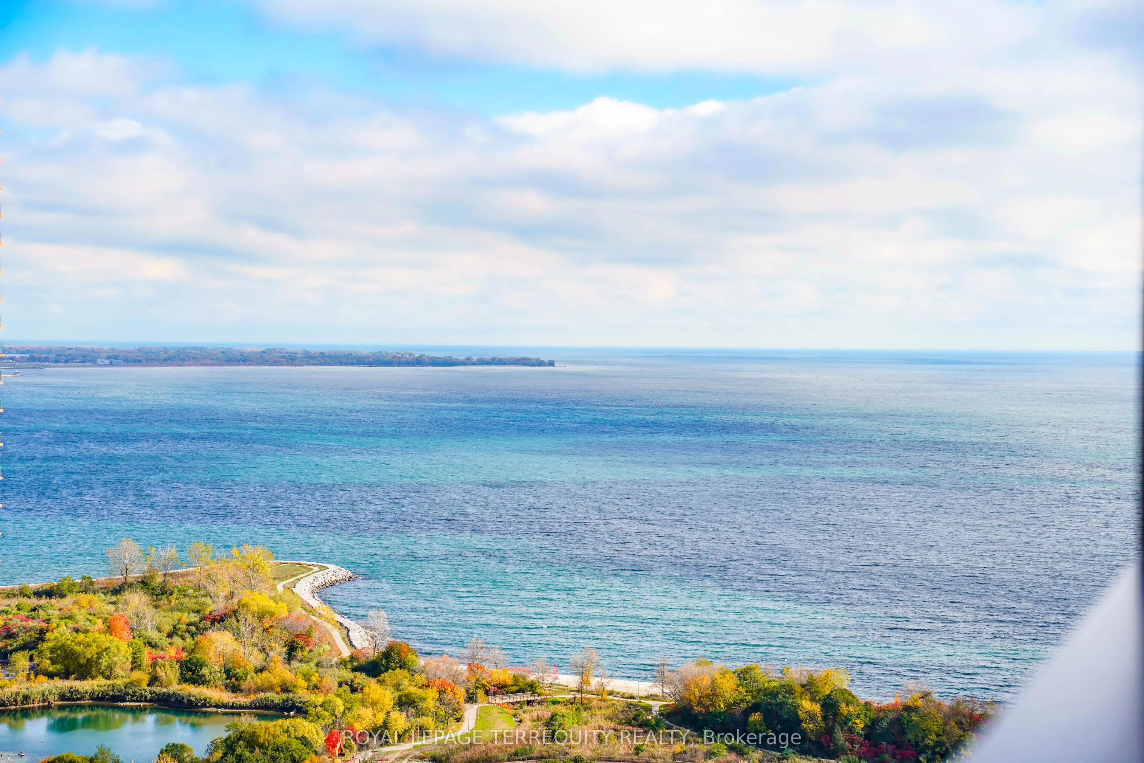 2200 Lakeshore Boulevard W, #4007