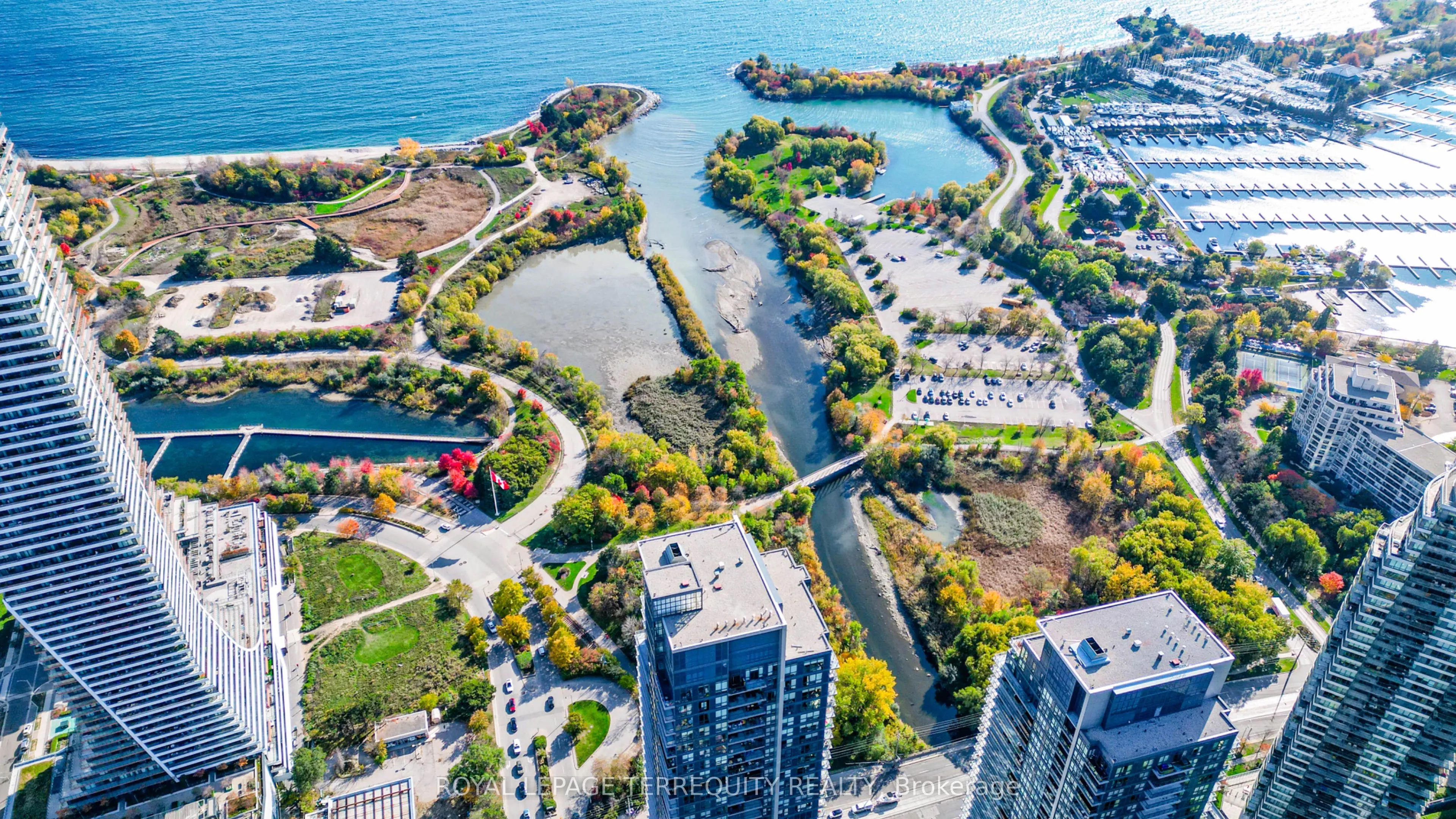 2200 Lakeshore Boulevard W, #4007