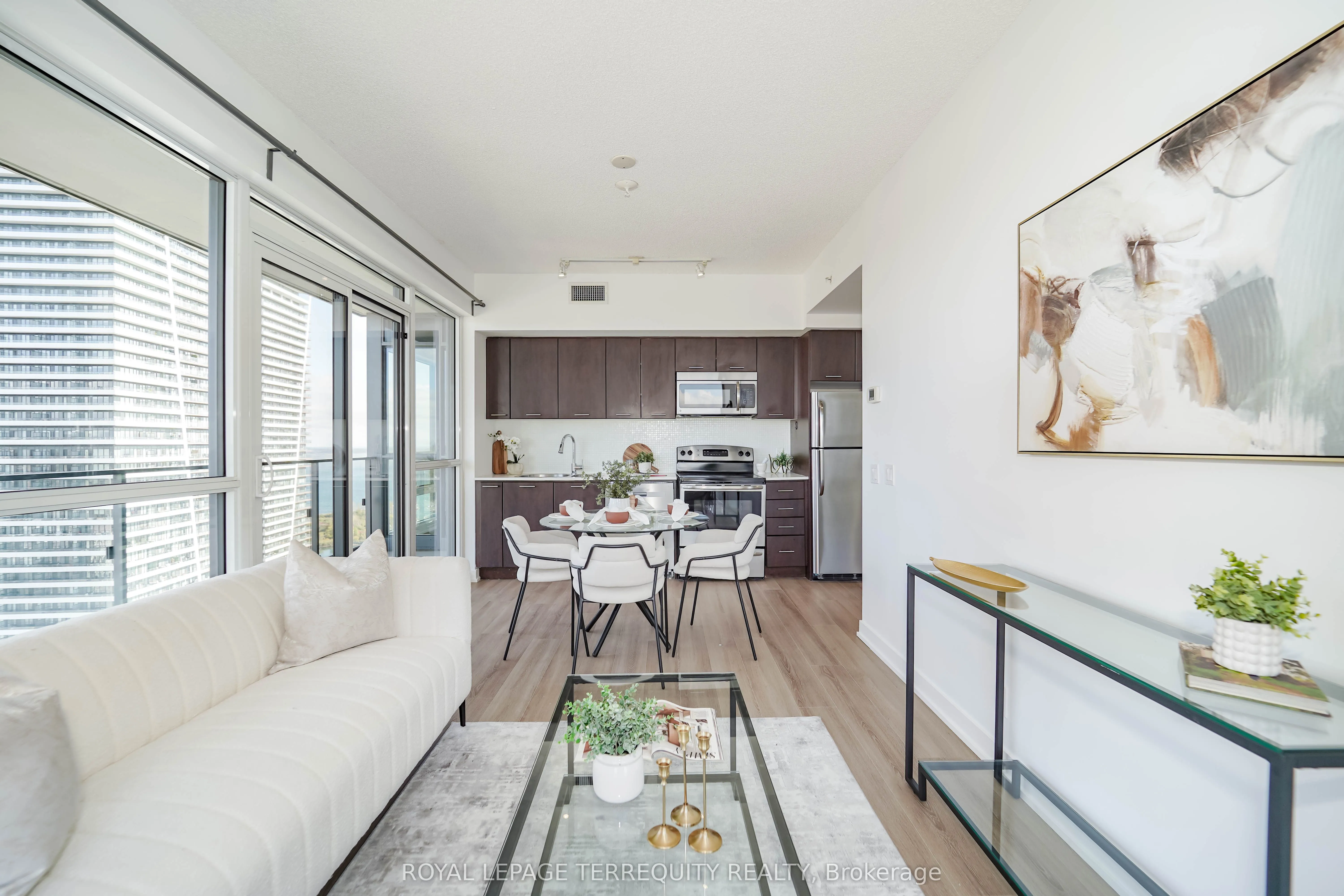 2200 Lakeshore Boulevard W, #4007