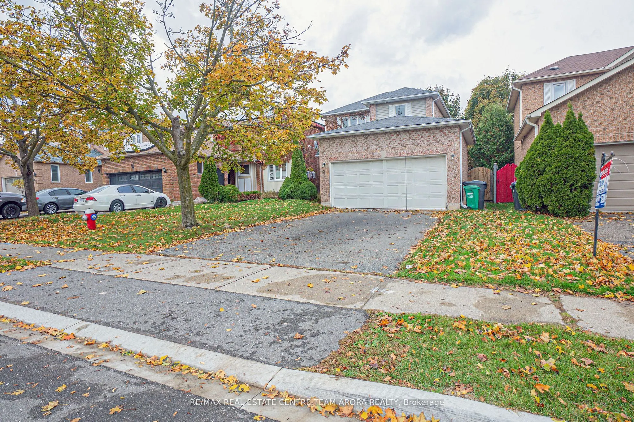 82 Mullis Crescent, #Main & 2nd