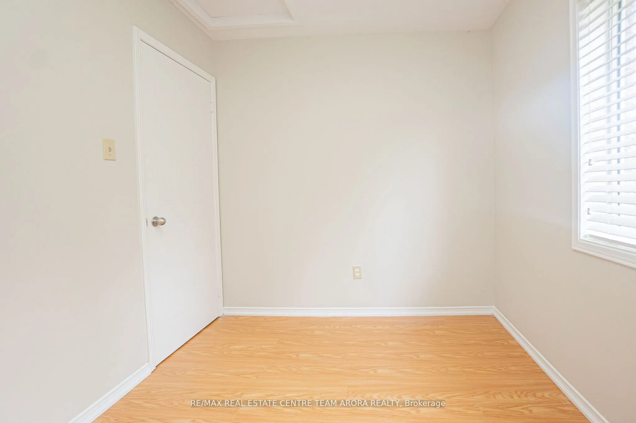 82 Mullis Crescent, #Main & 2nd