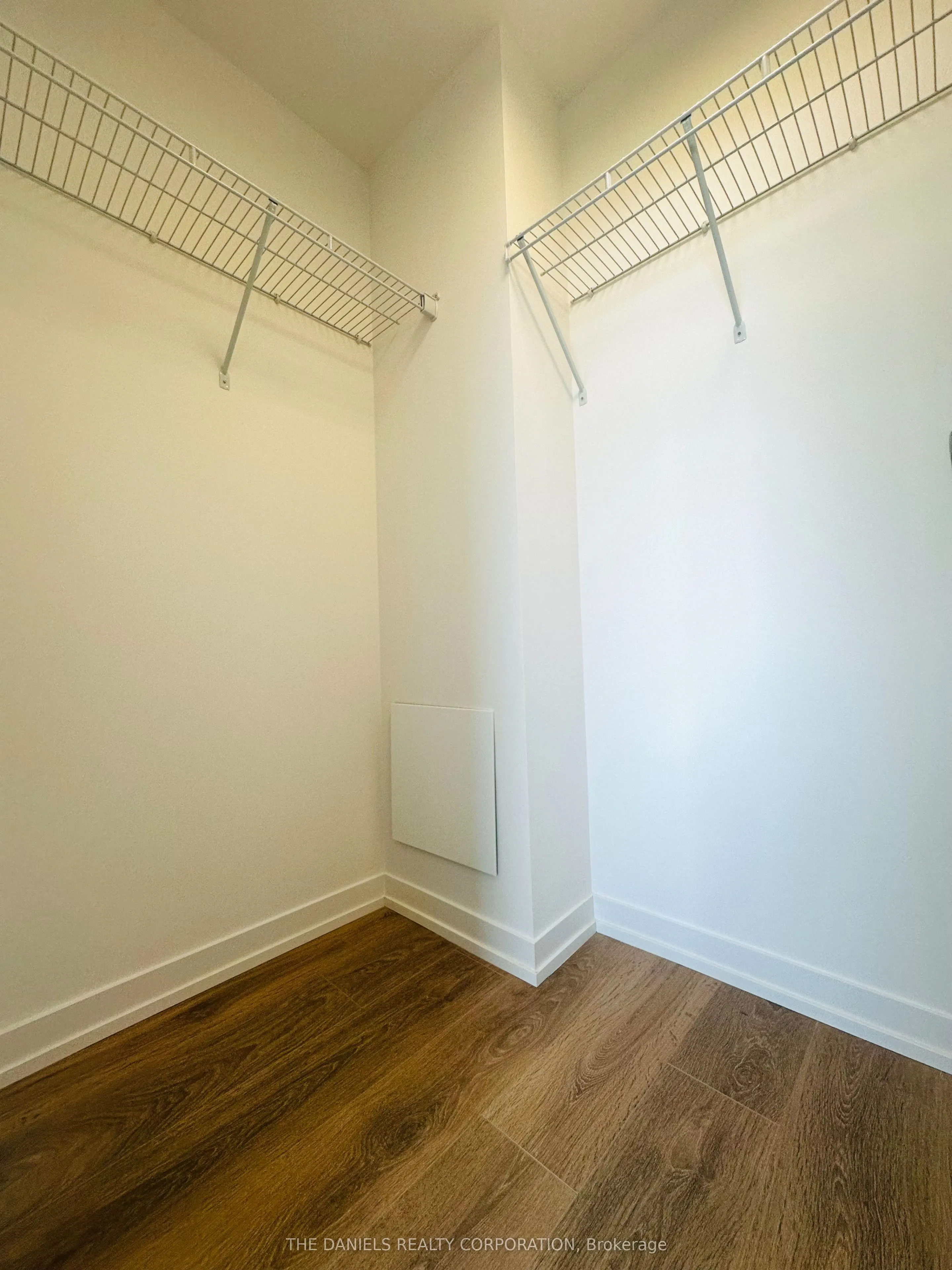 2485 Eglinton Avenue W, #824