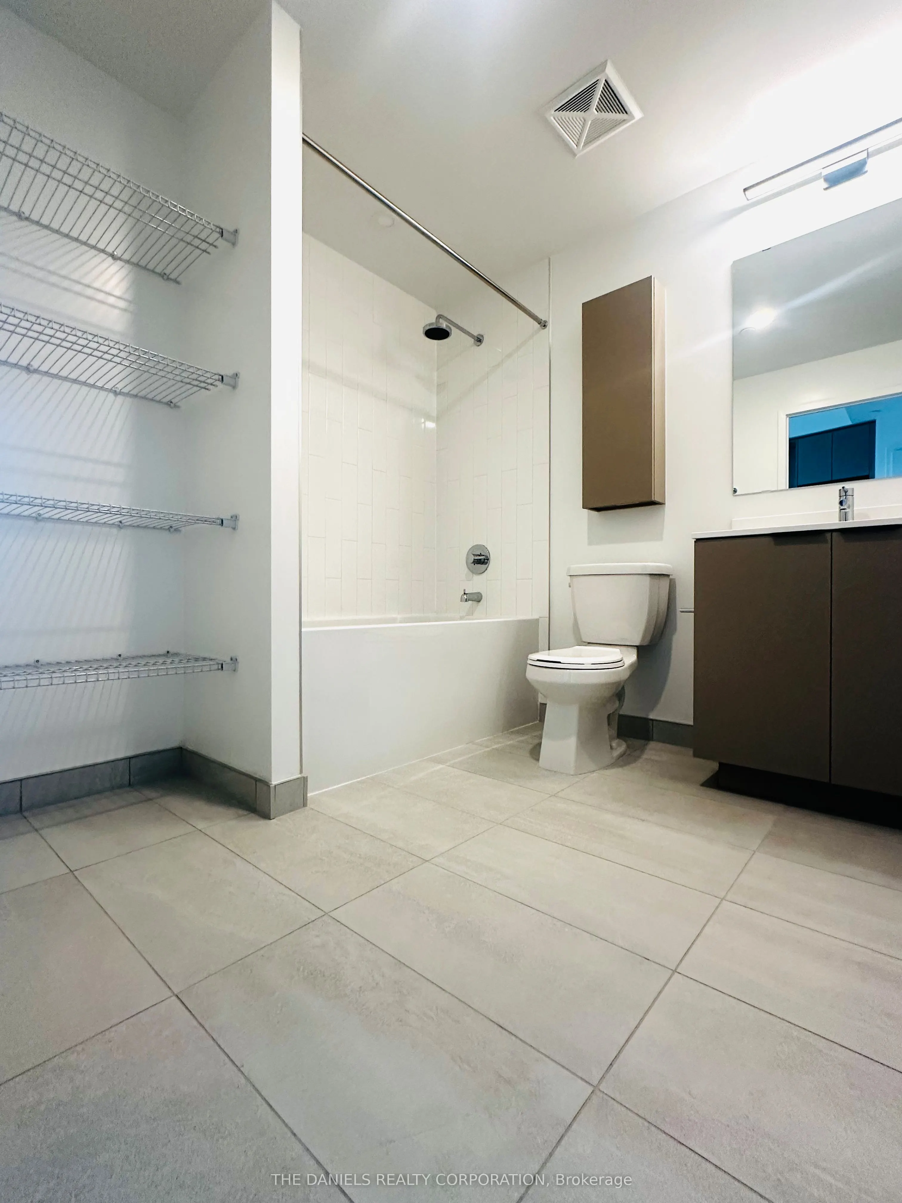 2485 Eglinton Avenue W, #824