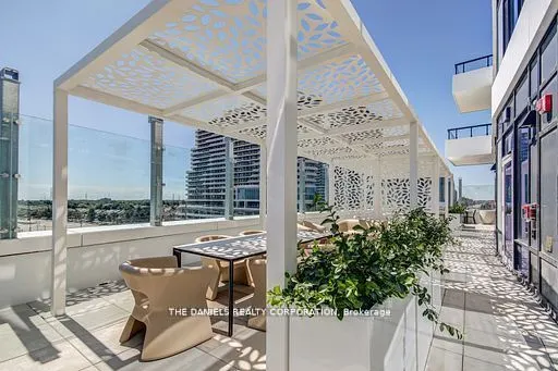 2485 Eglinton Avenue W, #824