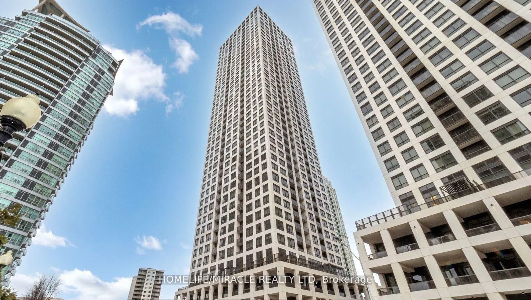 30 Elm Drive W, #2601