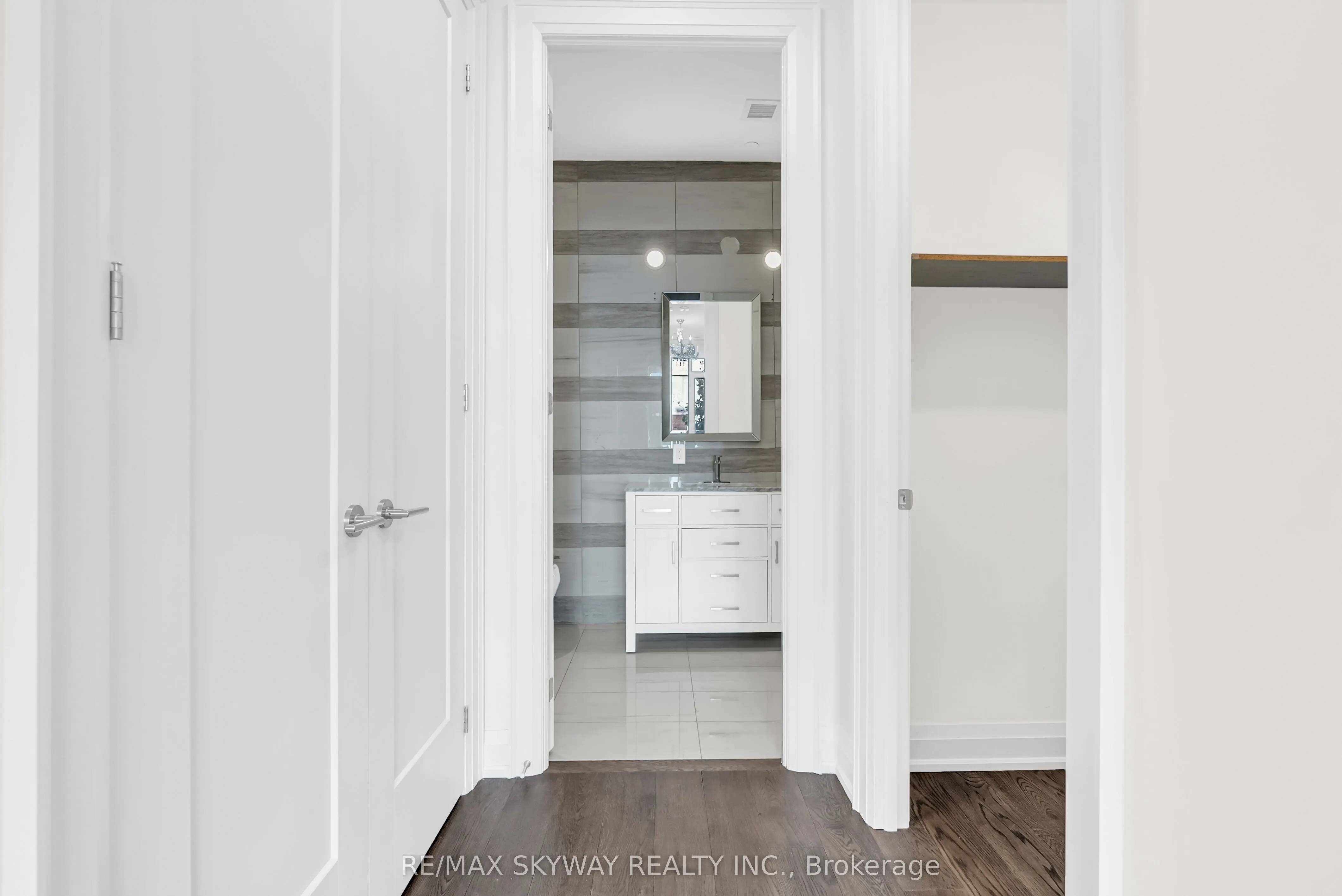 42 Mill Street, #105