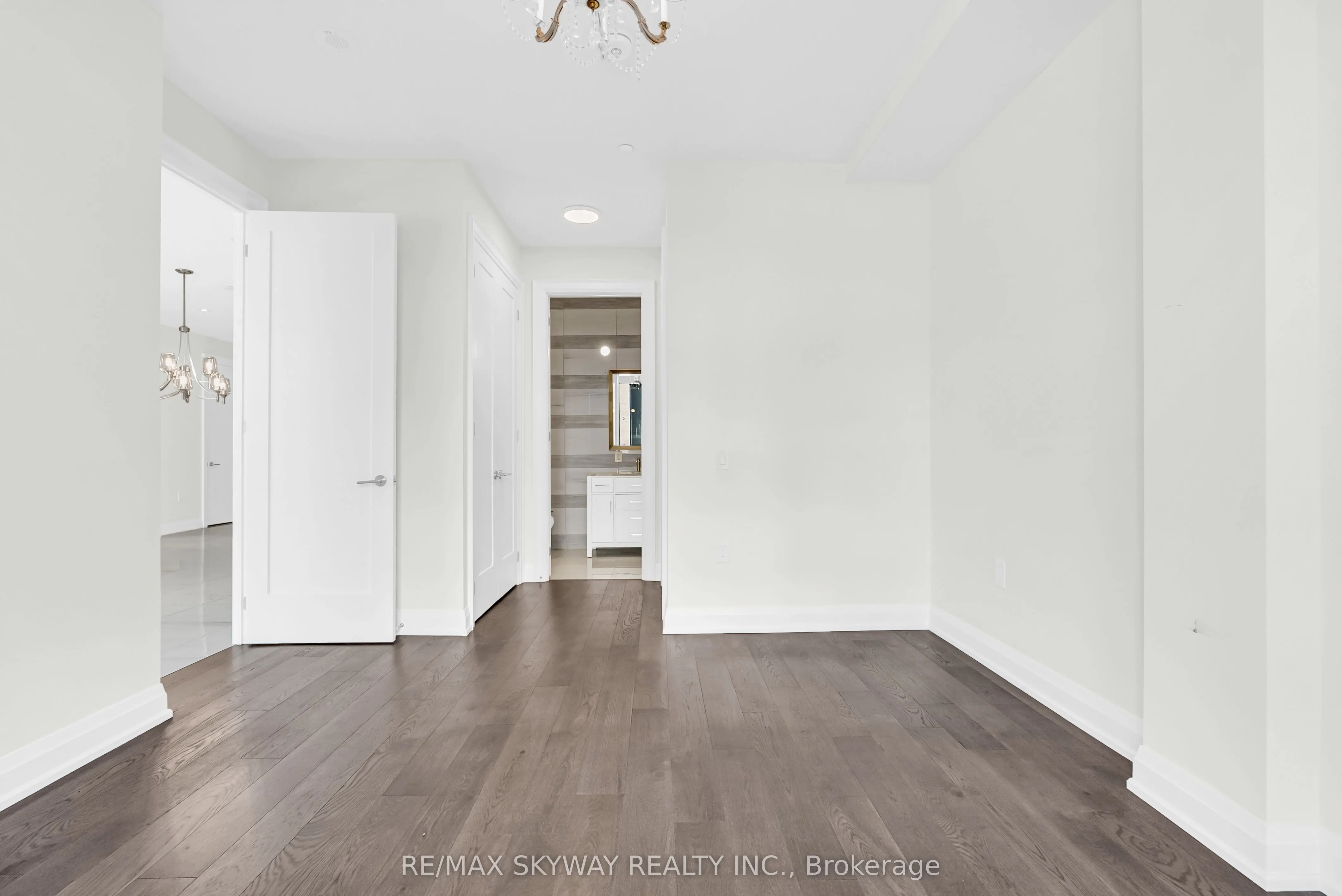 42 Mill Street, #105