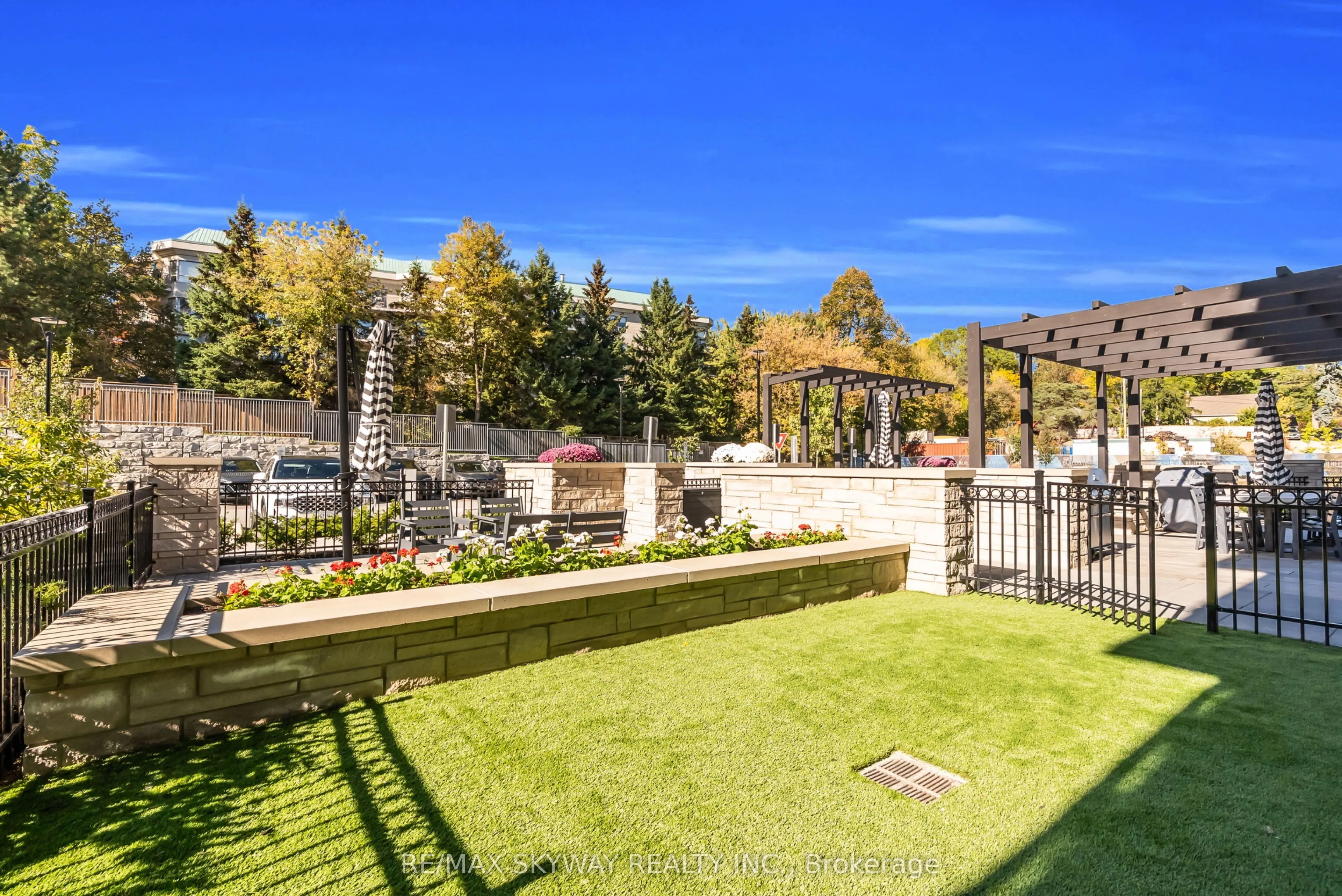 42 Mill Street, #105