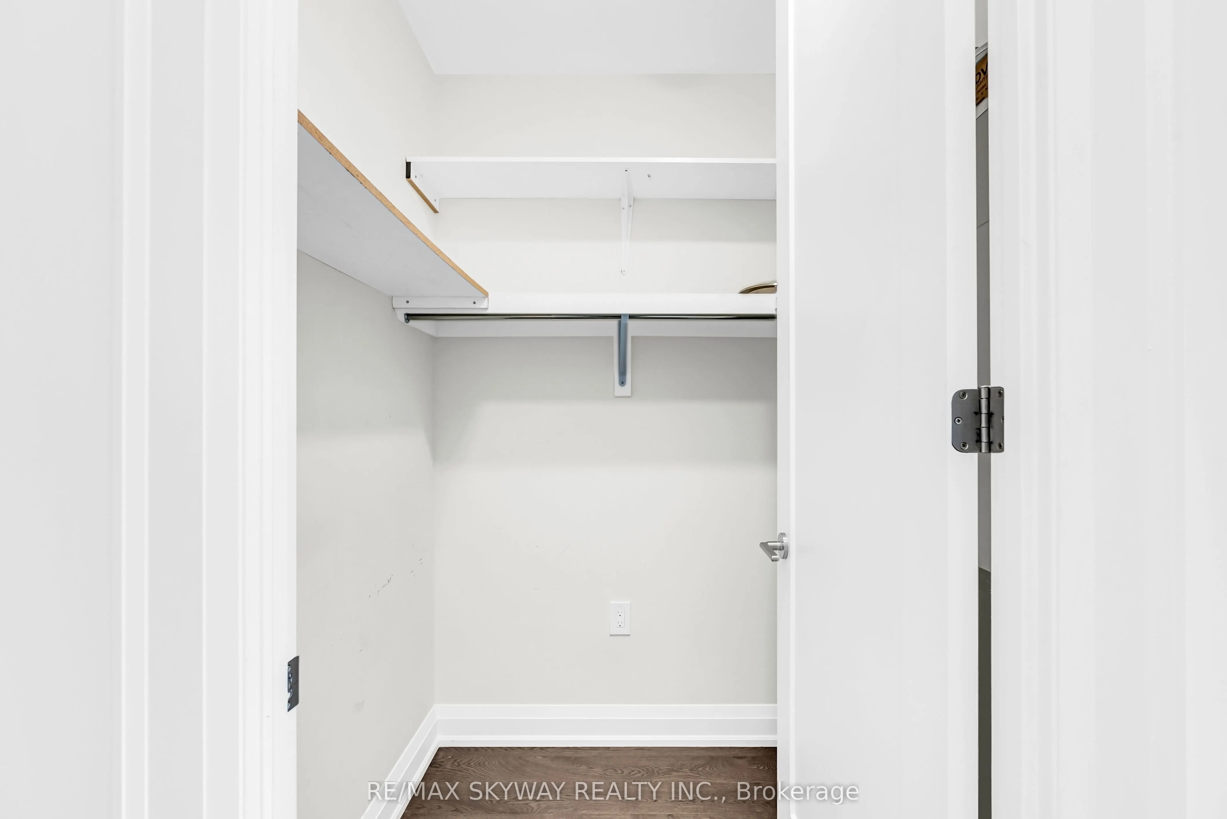 42 Mill Street, #105