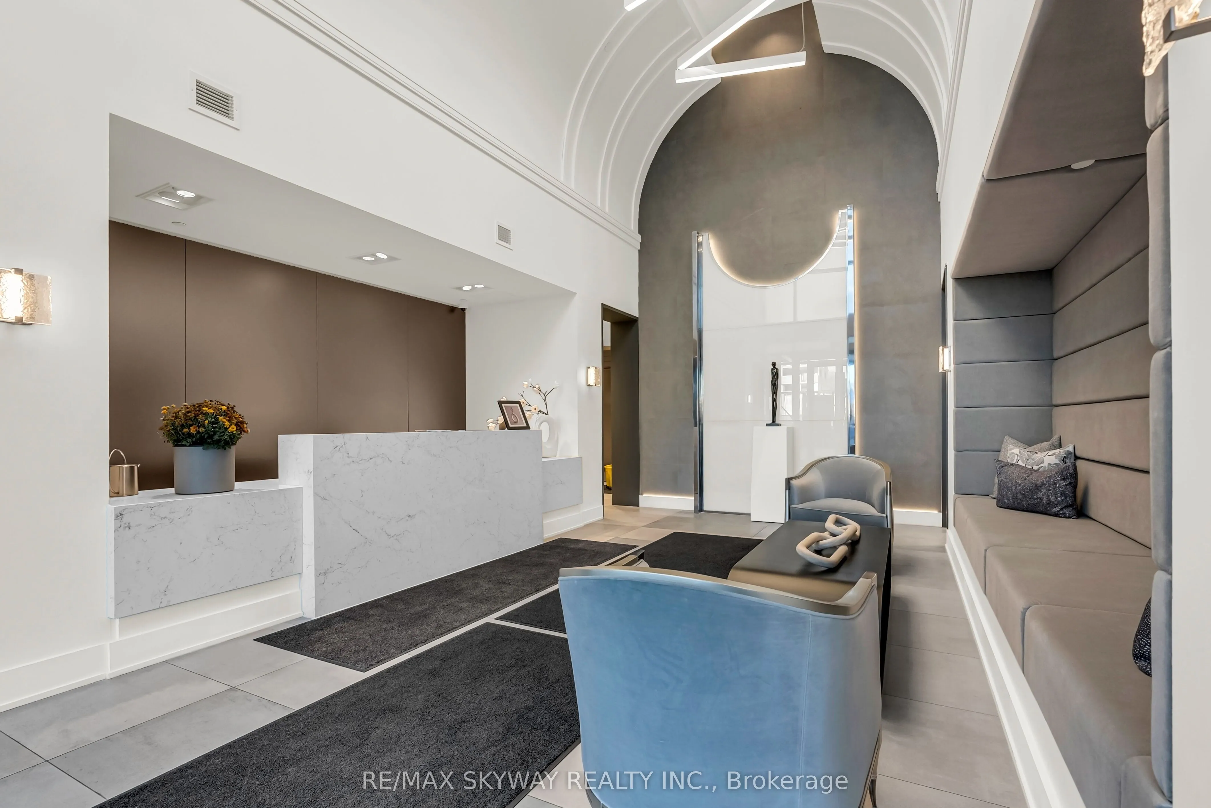 42 Mill Street, #105