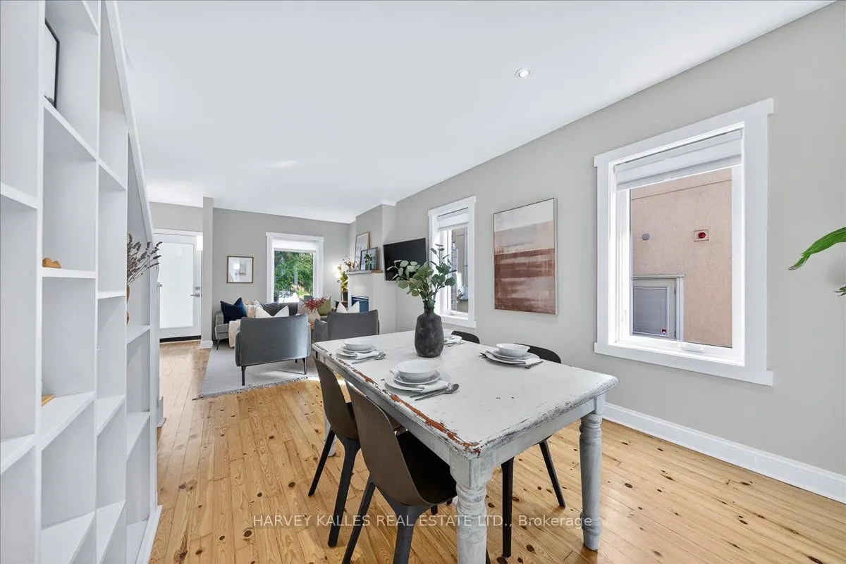 338 Bartlett Avenue N