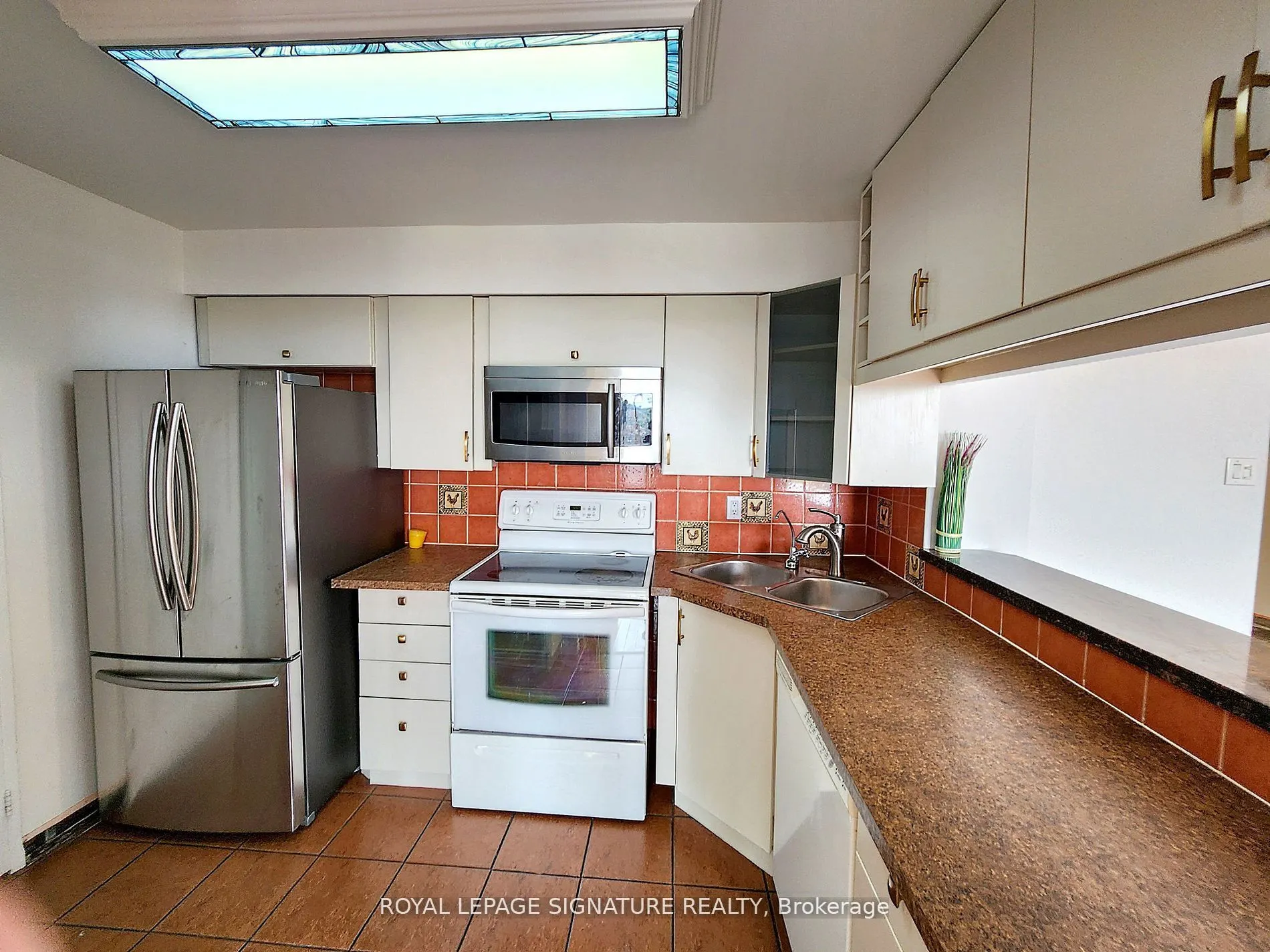 330 Rathburn Road W, #901