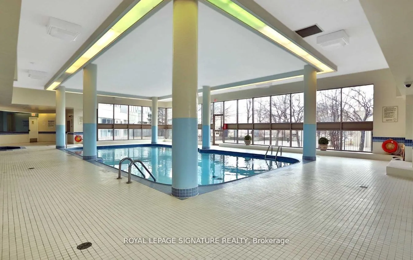 330 Rathburn Road W, #901