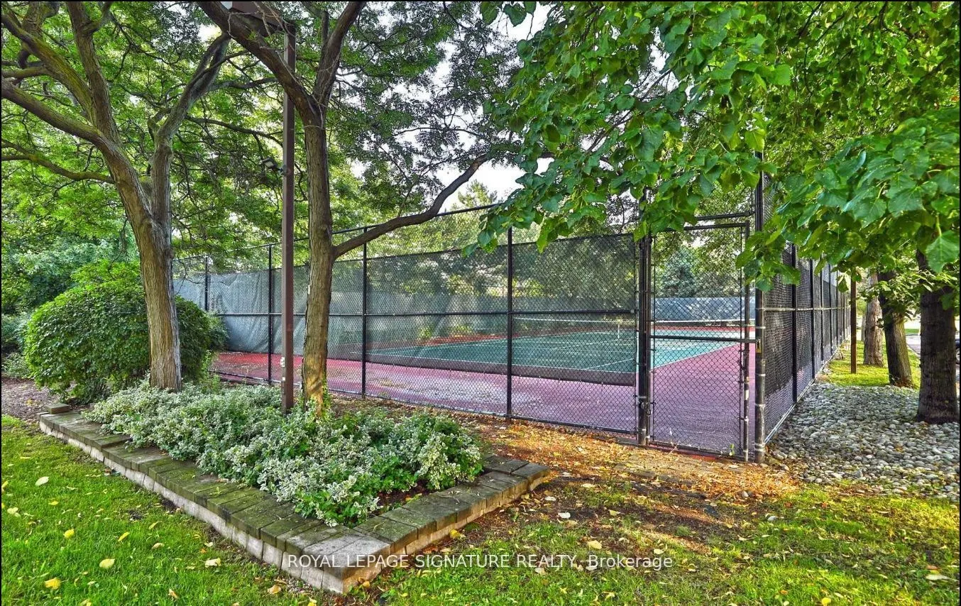 330 Rathburn Road W, #901