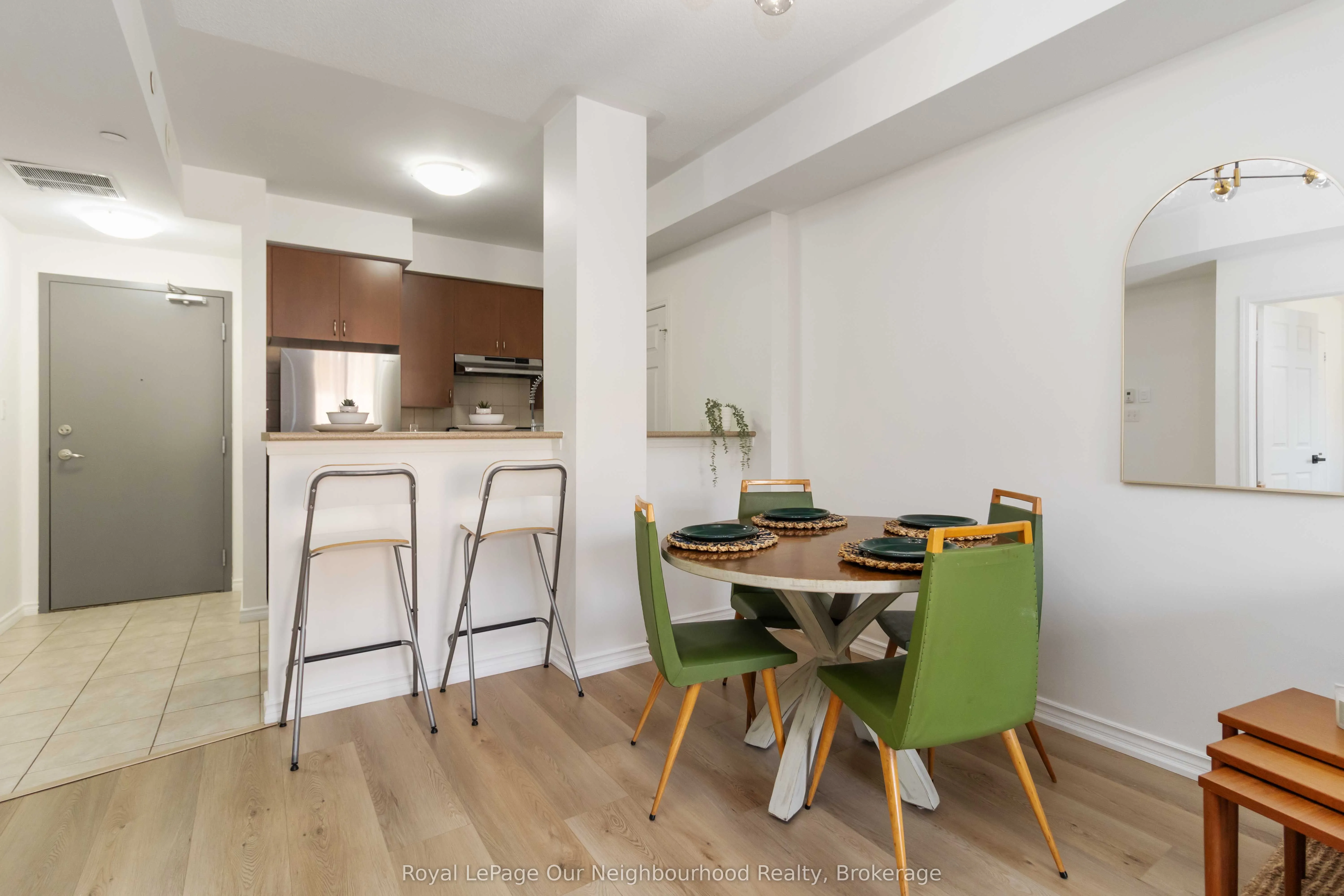 3075 Thomas Street, #201