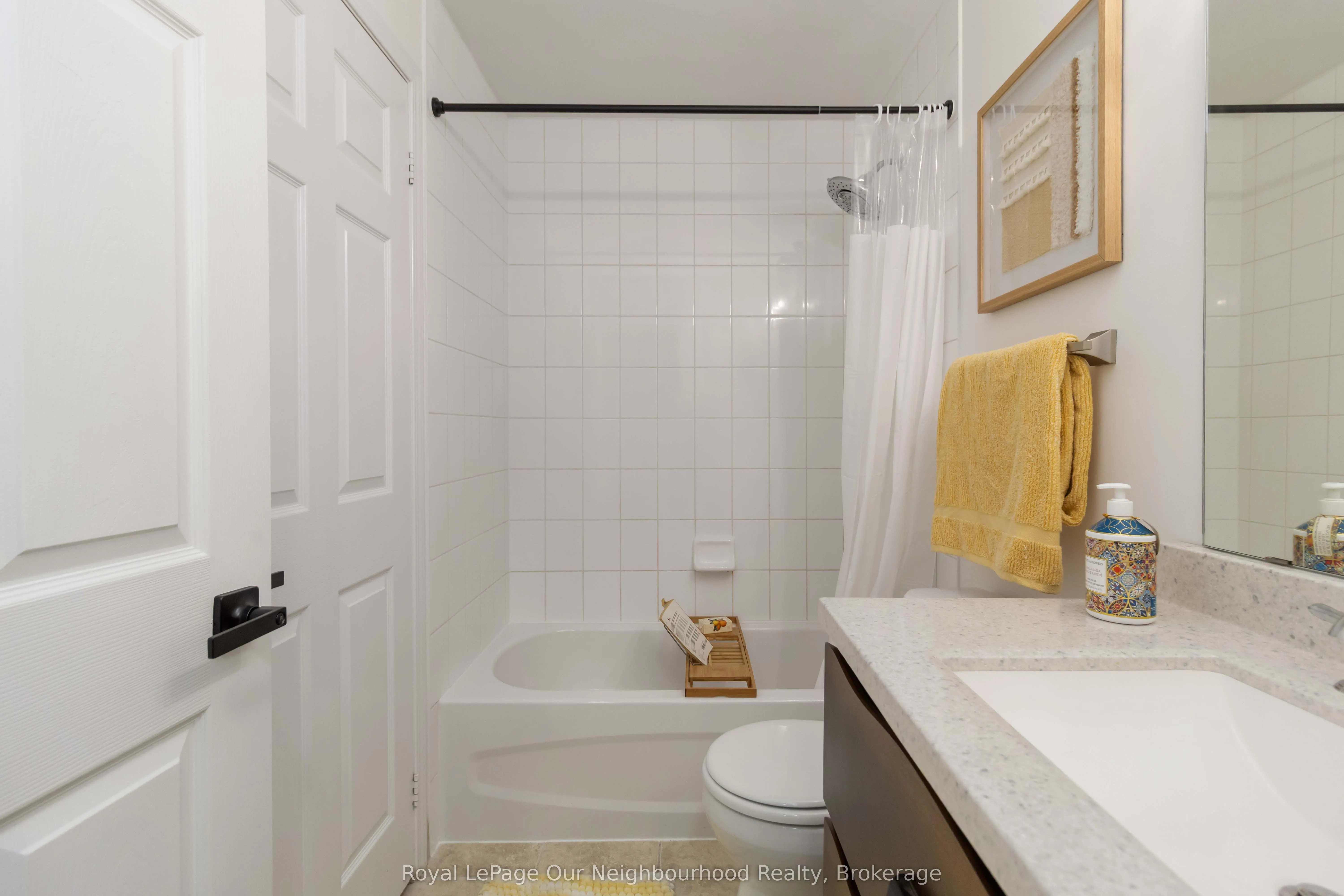 3075 Thomas Street, #201