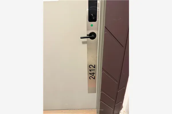 5105 Hurontario Street S