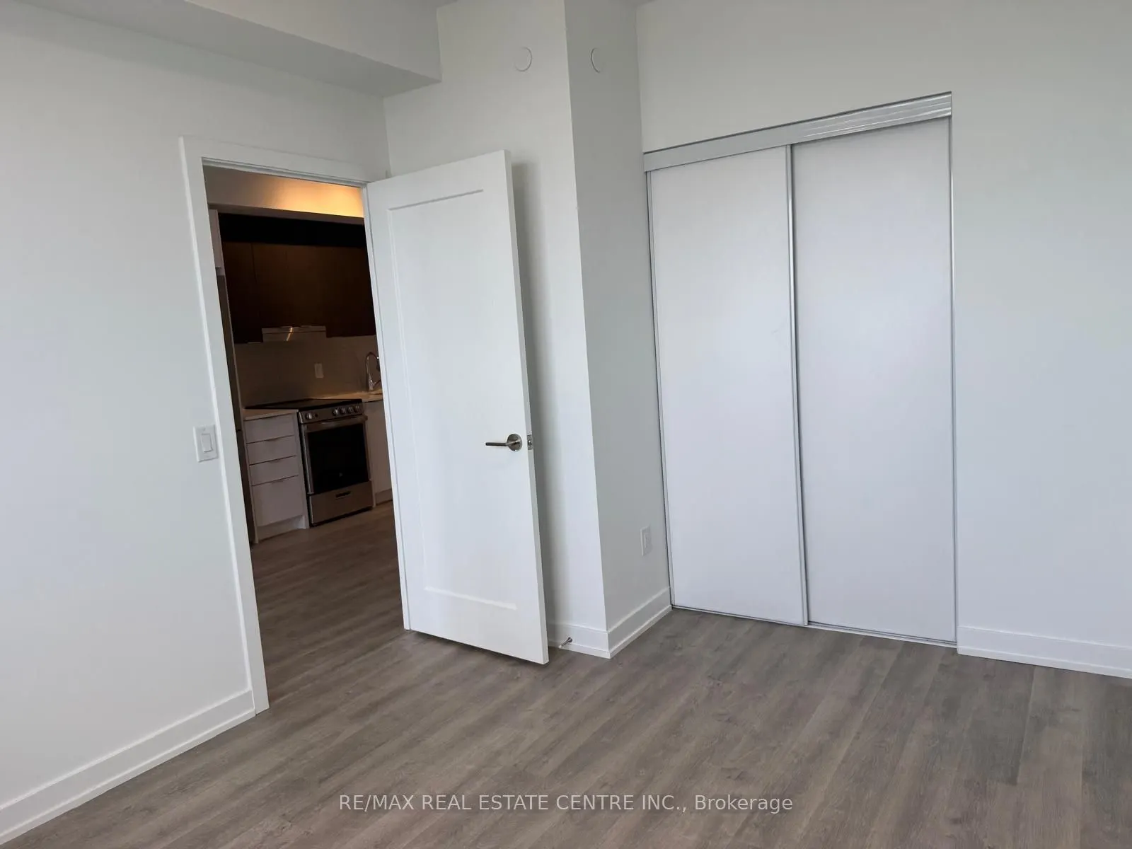 5105 Hurontario Street S, #2412