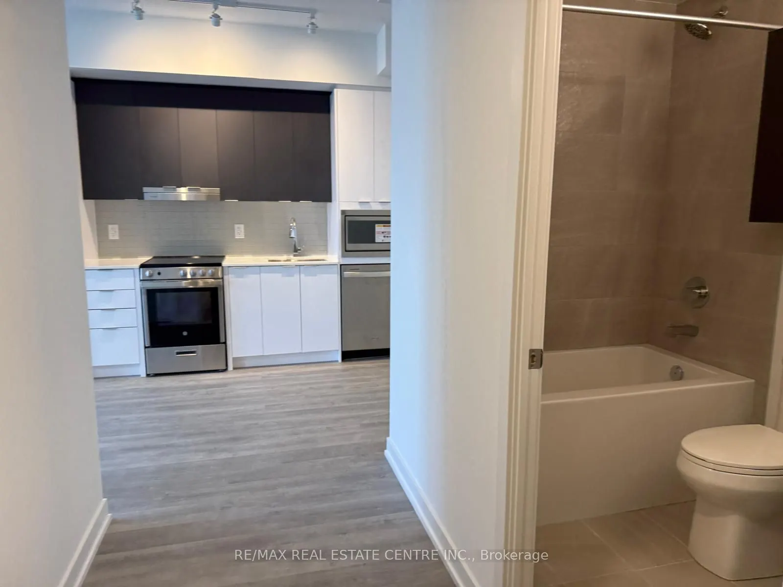 5105 Hurontario Street S, #2412