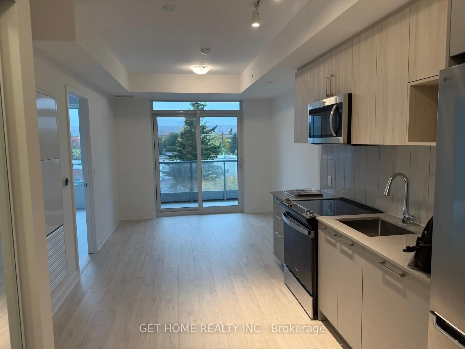 500 Plains Road E, #510