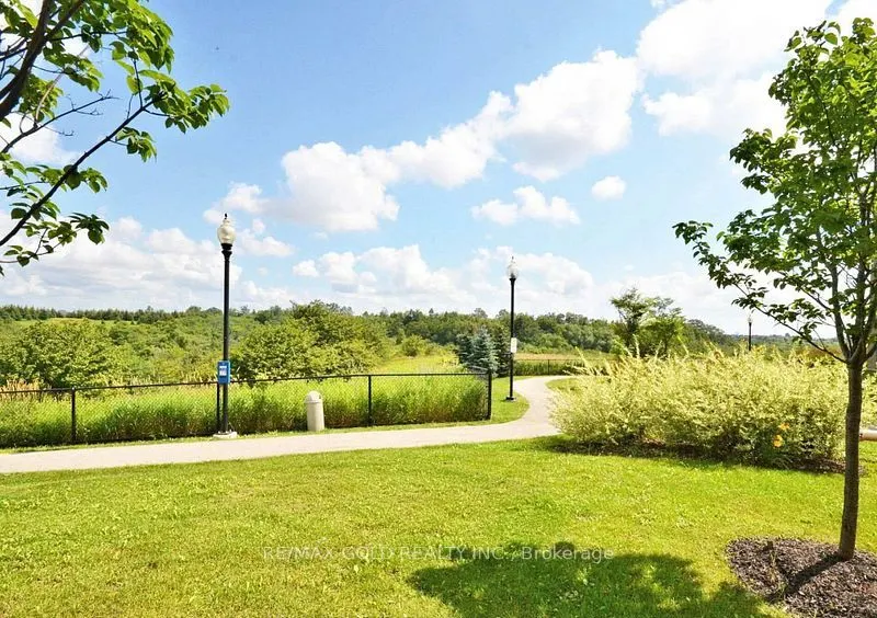 6 Dayspring Circle, #2104