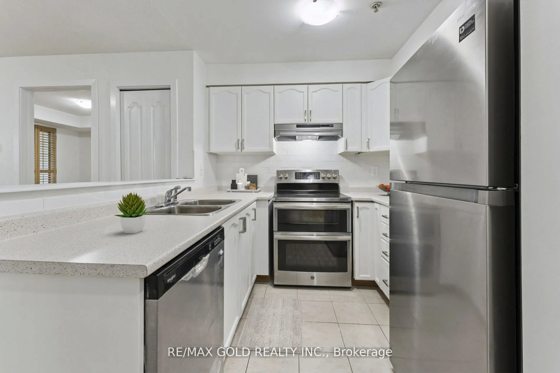 6 Dayspring Circle, #2104