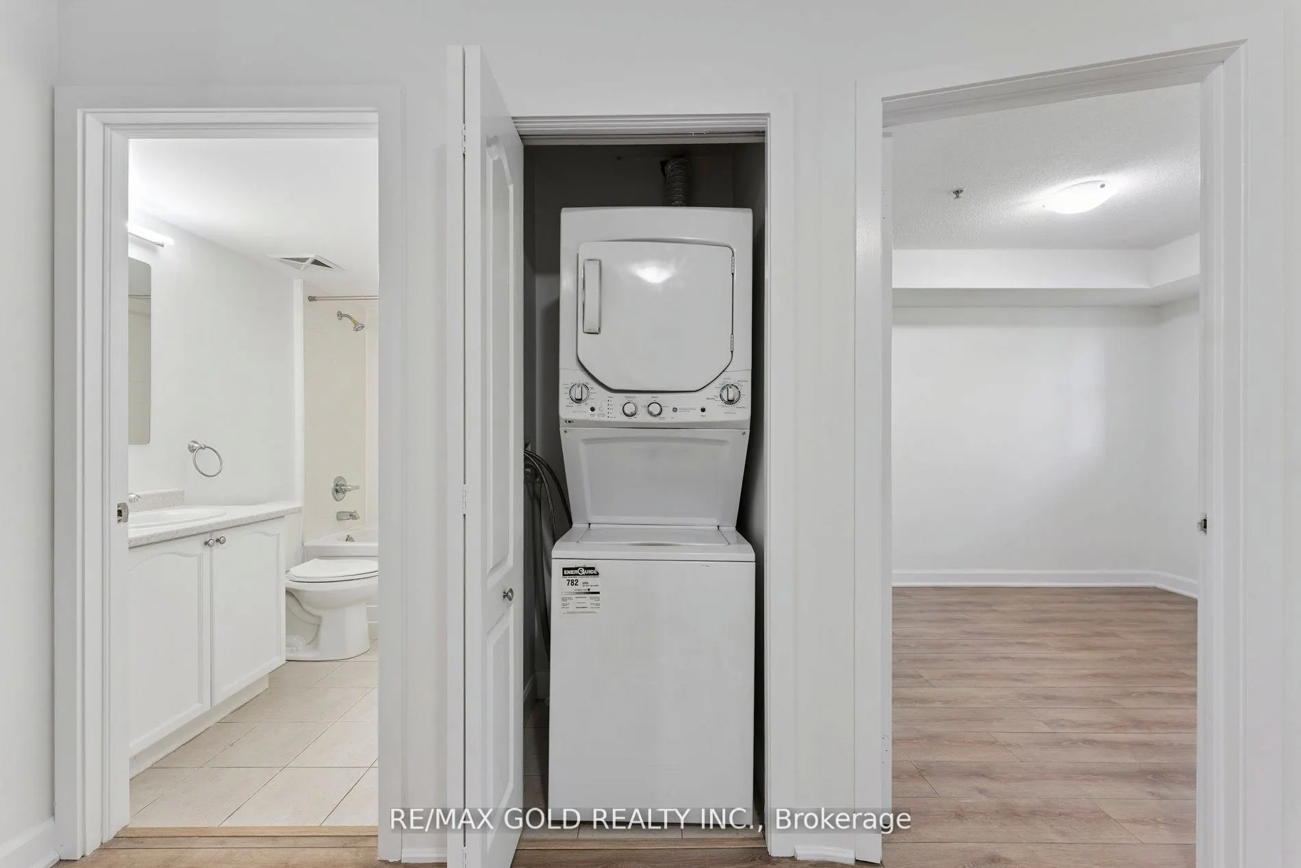 6 Dayspring Circle, #2104