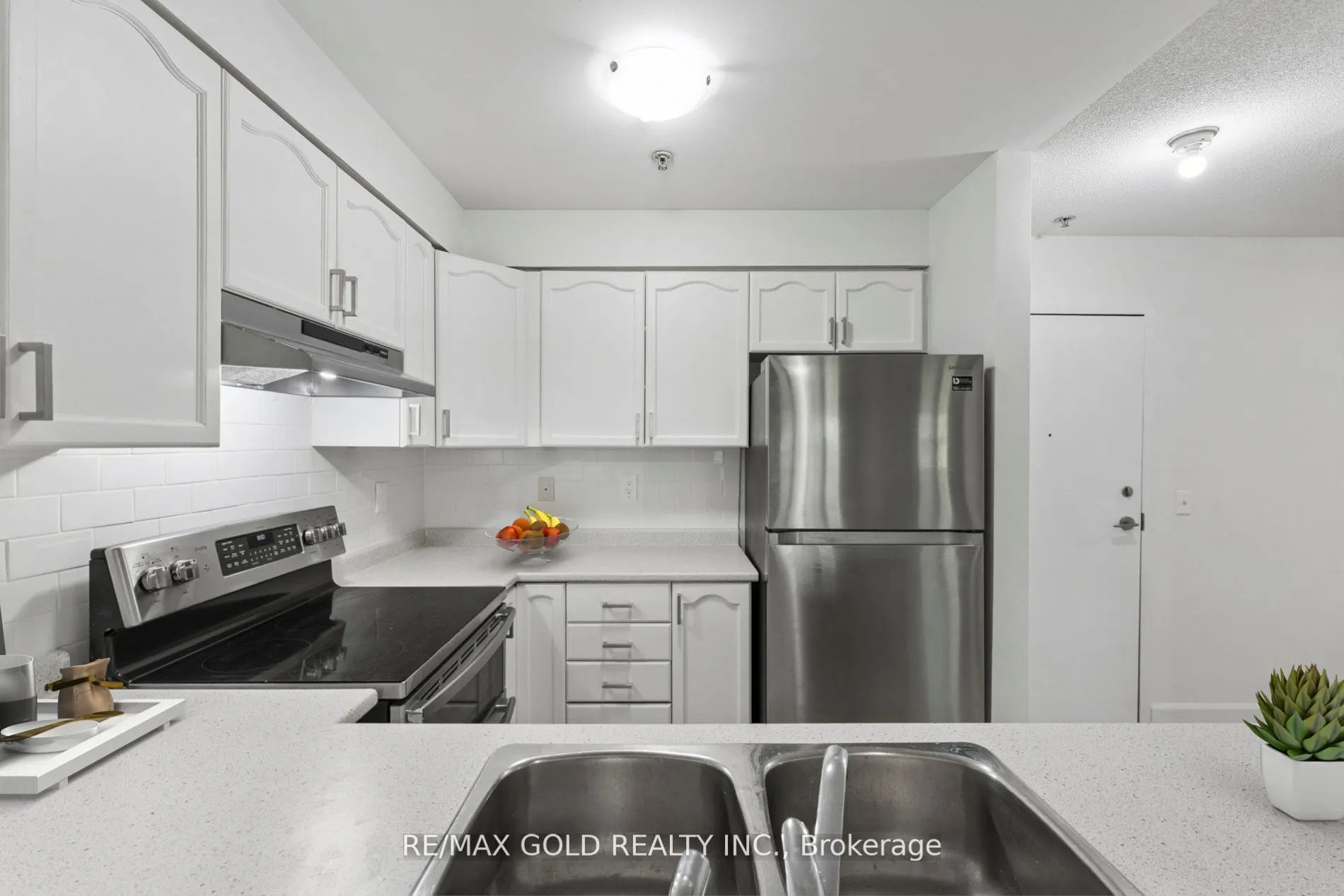 6 Dayspring Circle, #2104