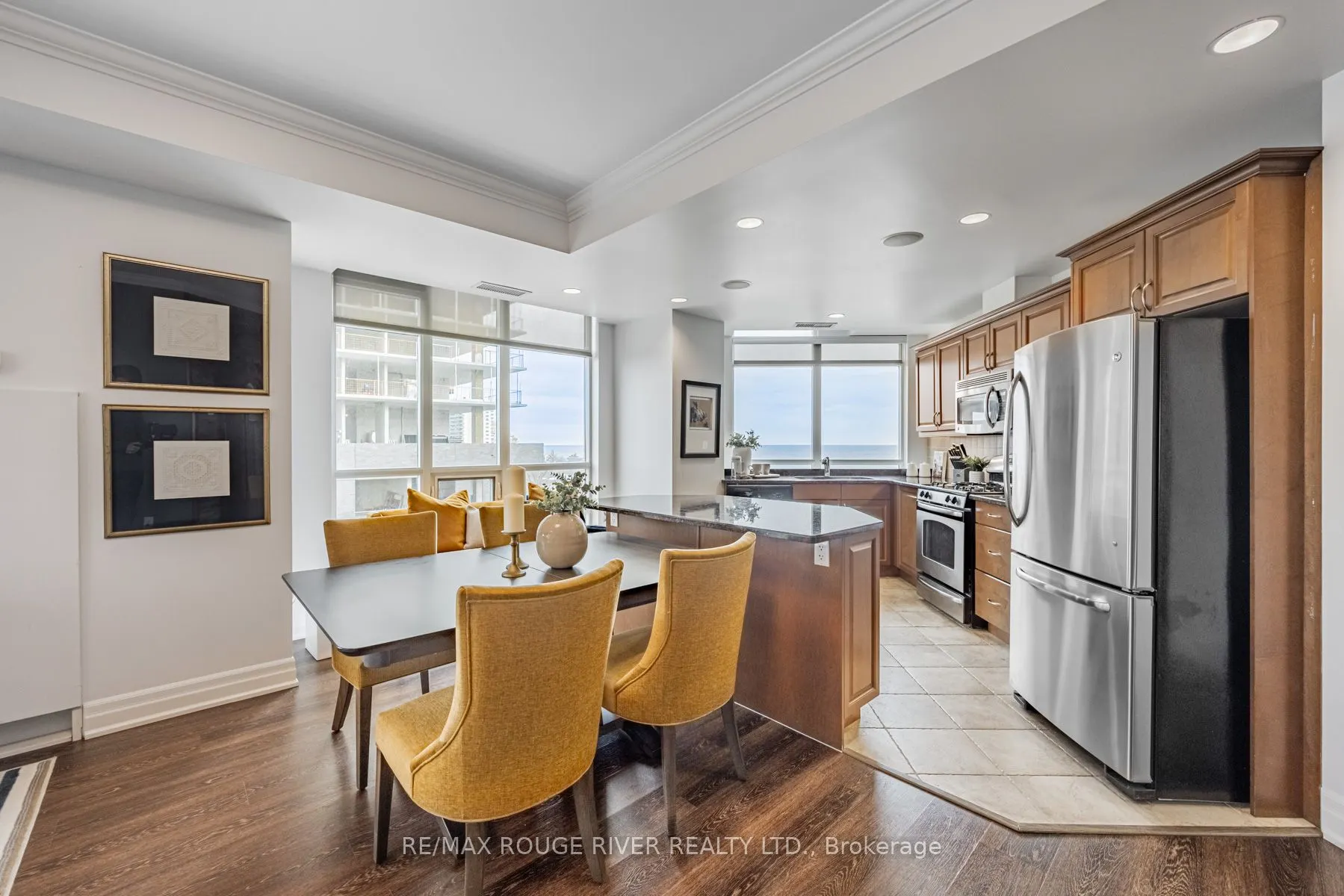 360 Pearl Street, #601